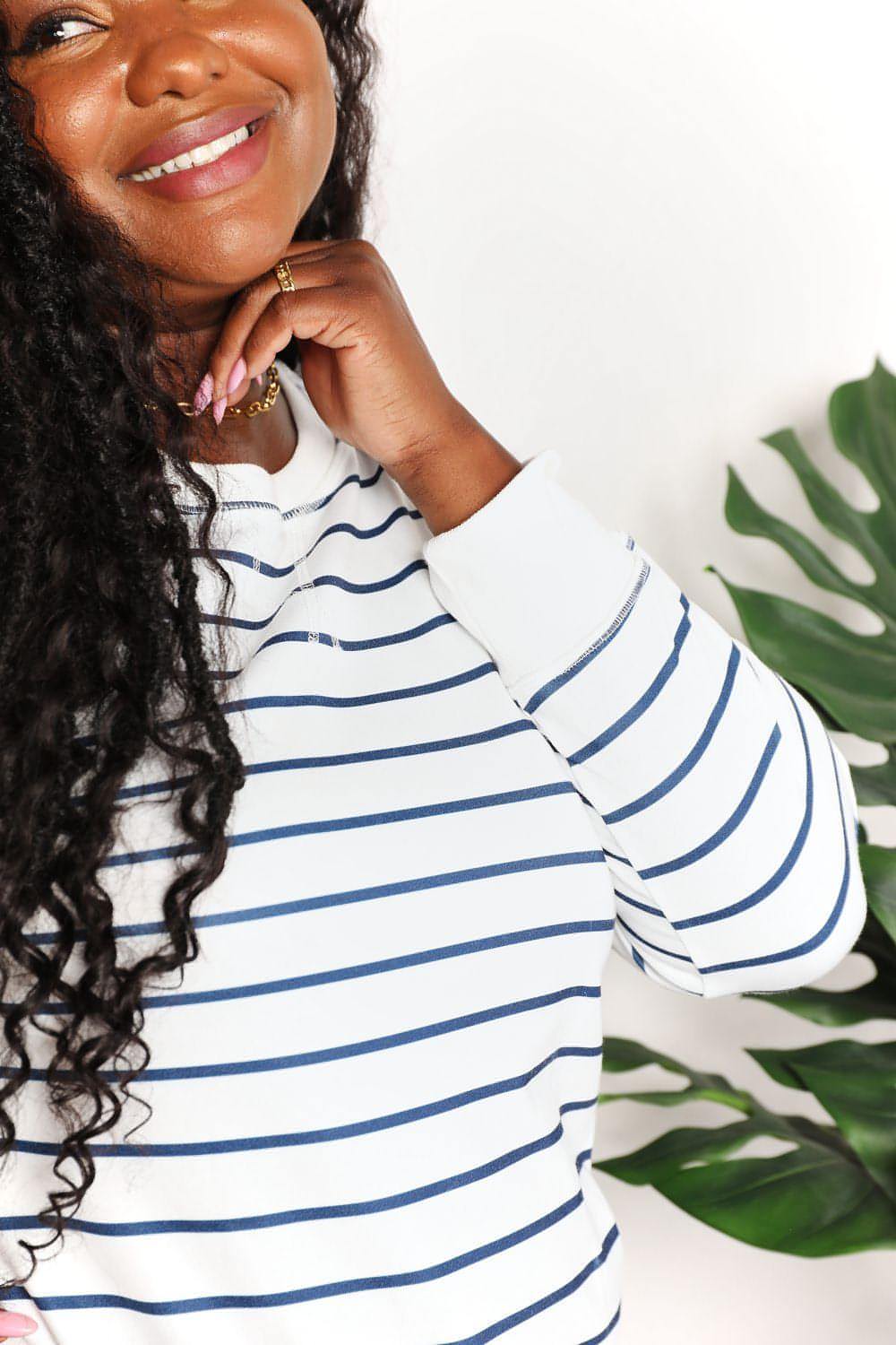 Blusa de cuello redondo y manga larga a rayas Double Take