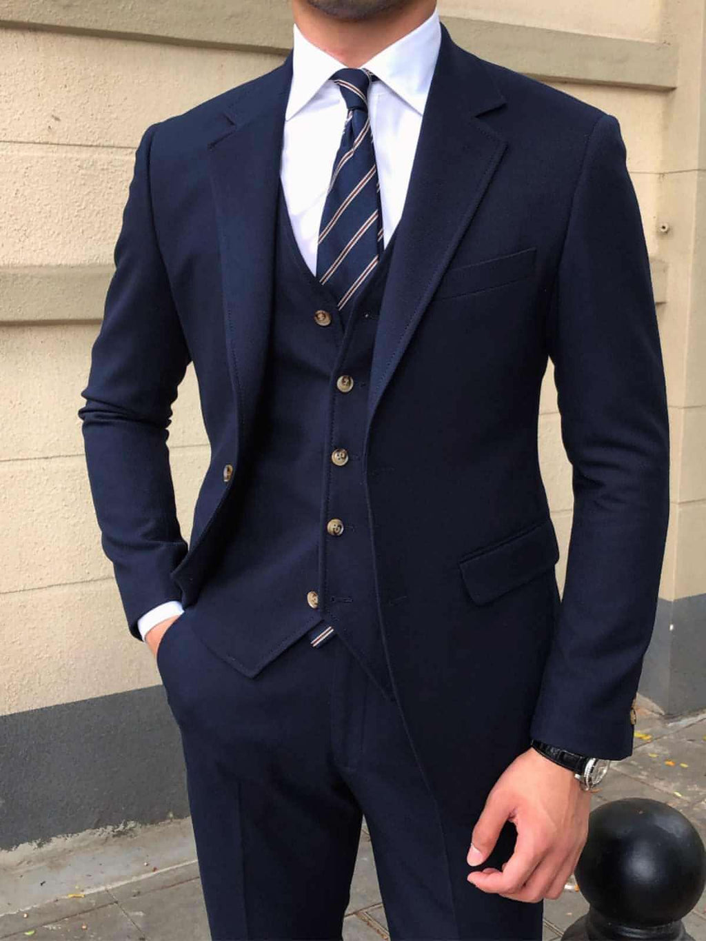 Vérselle™ – Slim-Fit Modern Three-Piece Suit