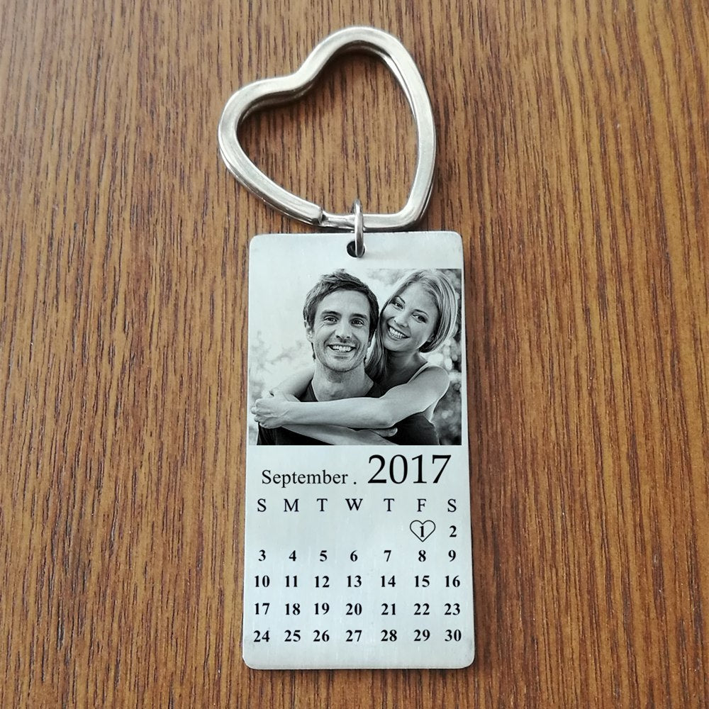 MemoryTag™ – Custom Calendar Photo Keychain | Stainless Steel