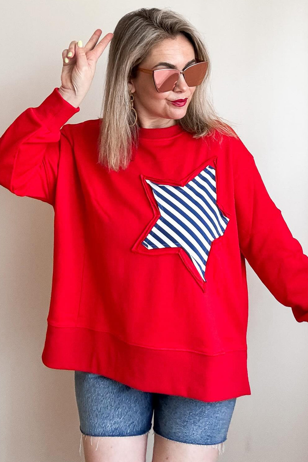 Fiery Red Patch Embroidery Star Colorblock Plus Size Sweatshirt