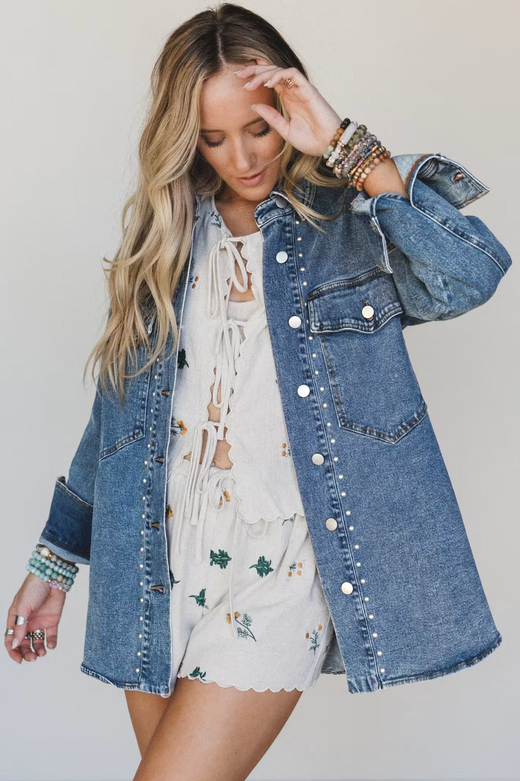 Sail Blue Rivet Embellished Western Style Regular Fit Long Sleeve Denim Jacket