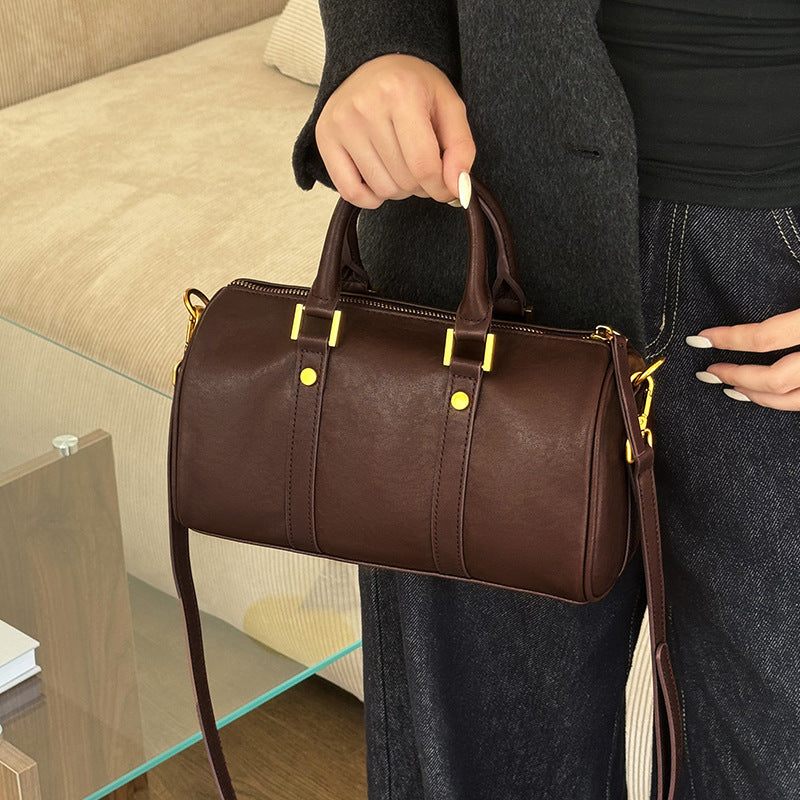 Retro Portable Cowhide Crossbody Bag – Vintage Style with Modern Convenience