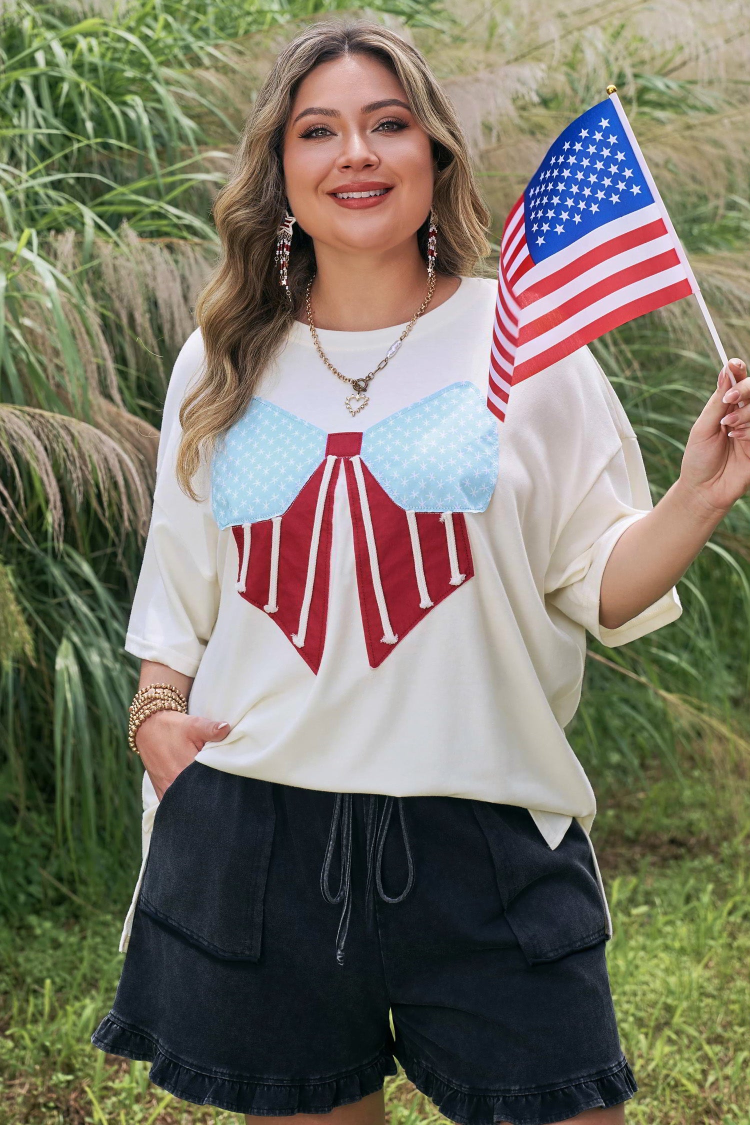 White Distressed Flag Bow Patched Plus Size T Shirt