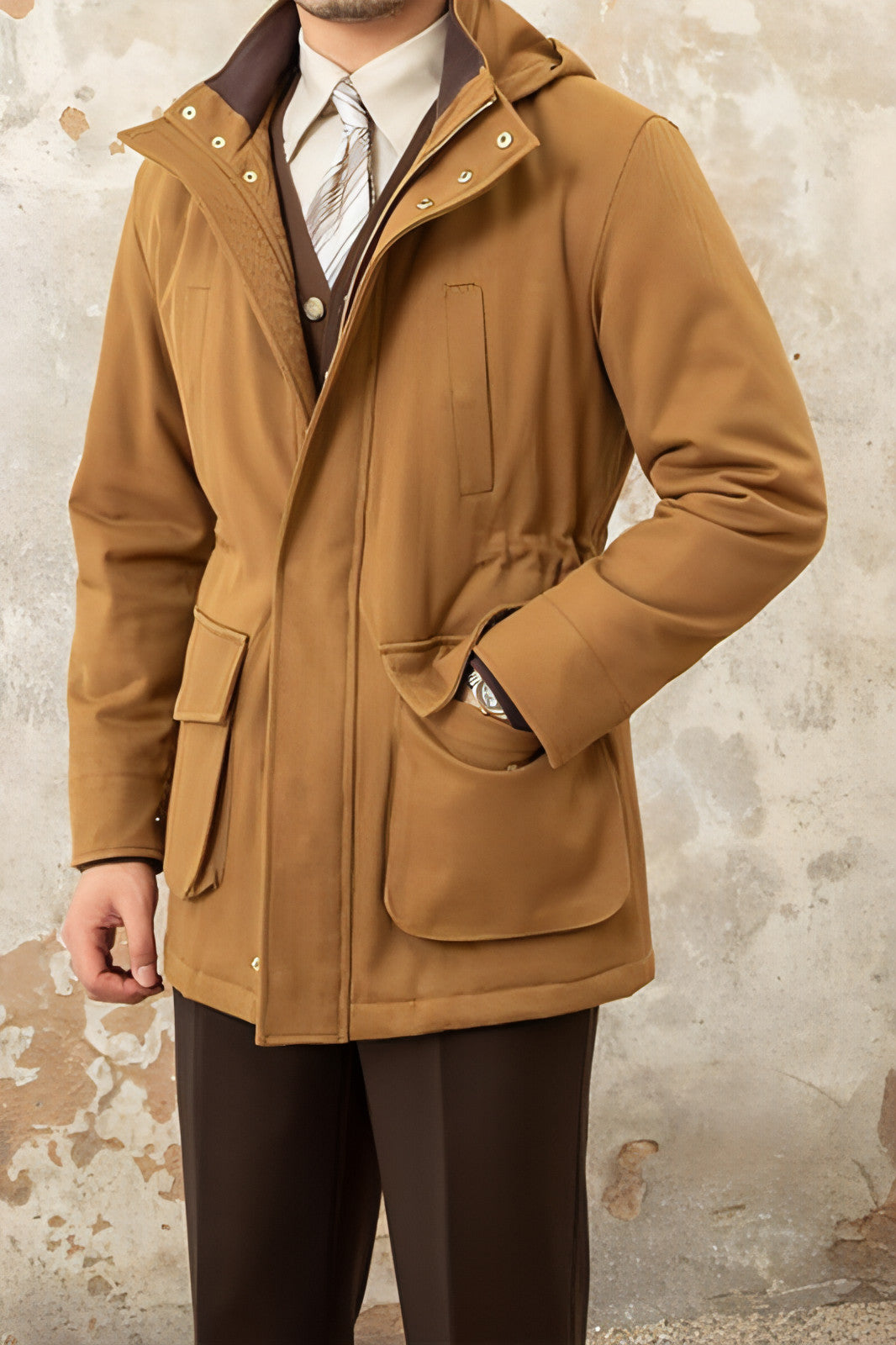Chaqueta informal ajustada con capucha para hombre