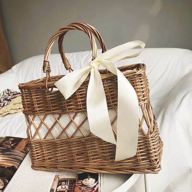 SolunaWeave™ – HollowBlossom Rattan Tote
