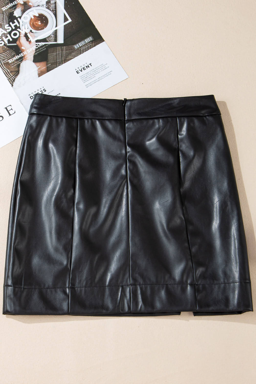 Siyah PU Deri Yan Yırtmaçlı Slim Fit Yüksek Bel Mini Etek