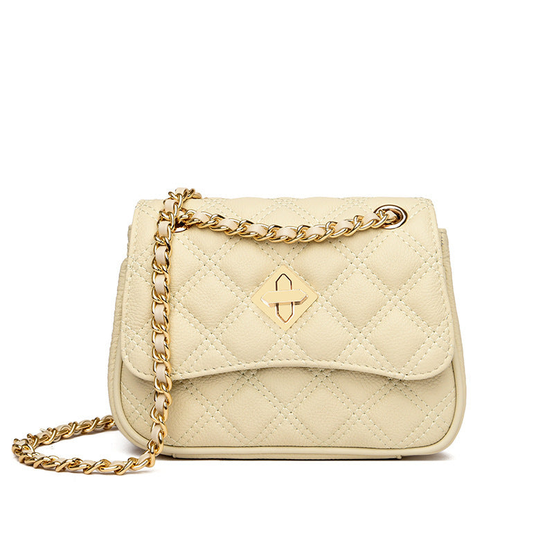 ChainDrape™ – Quilted Charm Shoulder Bag
