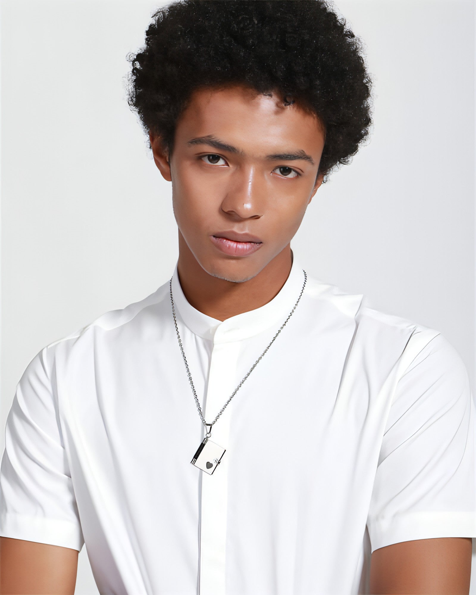 LuxeJewels™ – LoveBook™ Couple Pendant