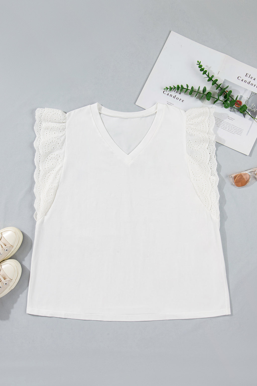 White Eyelet Crochet Splicing Short Sleeve Plus Size Tee