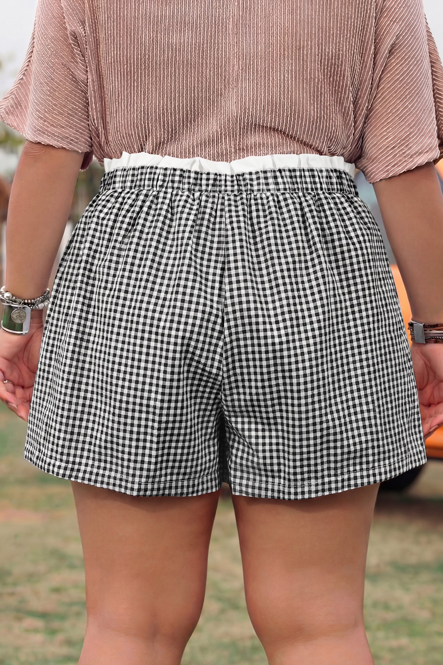 Pink Contrast Trim Plaid Print Plus Size Shorts