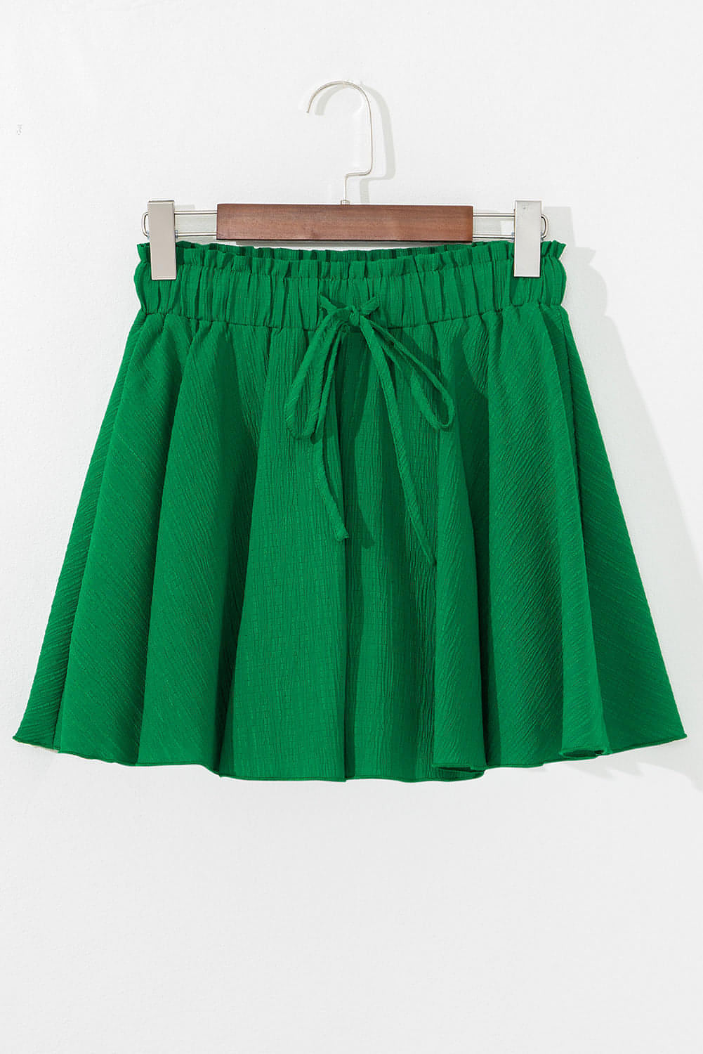 Mörkgrön texturerad frillad snörning med hög midja rufs breda ben shorts