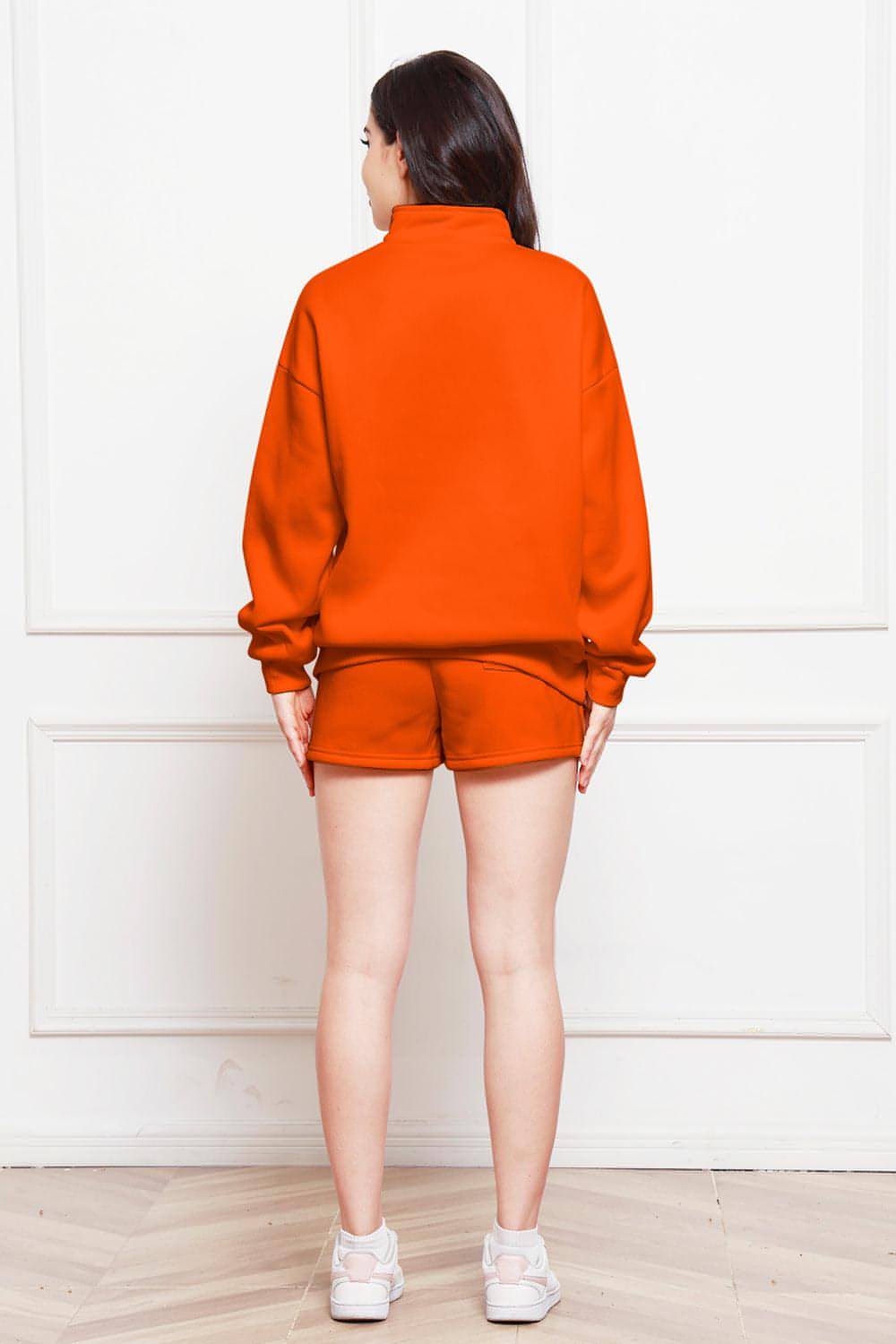 Set aus langärmligem Sweatshirt mit halbem Reißverschluss und Shorts mit Kordelzug