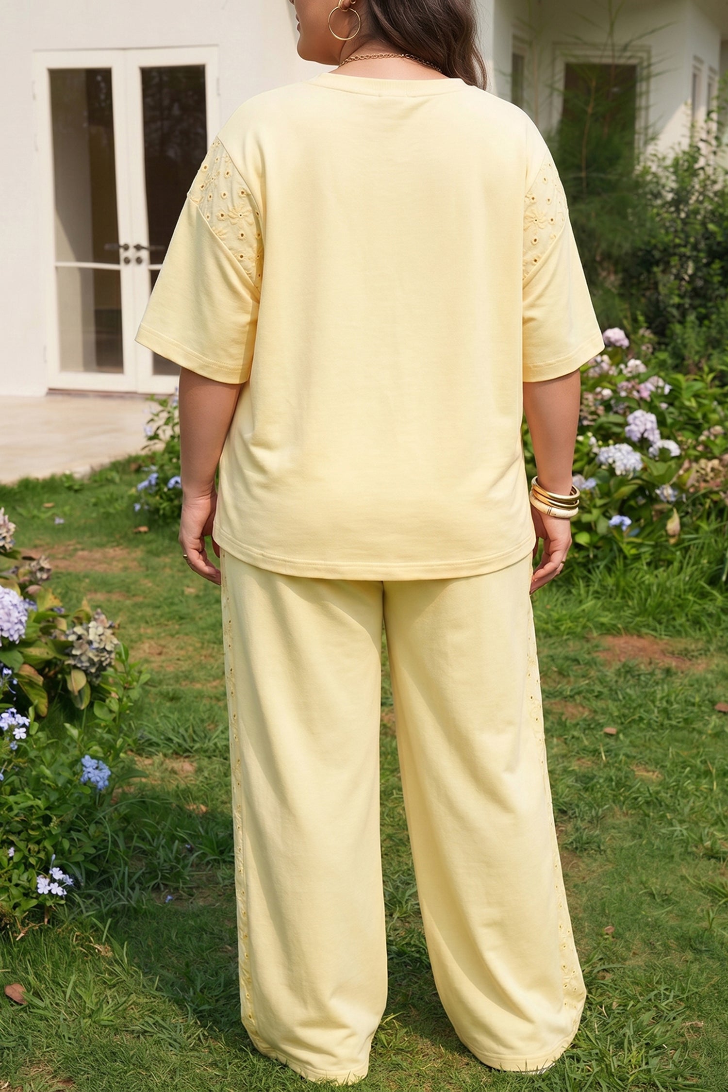 Yellow Cream Solid Color Eyelet Lace Panel Accent Plus Size 2pcs Outfit