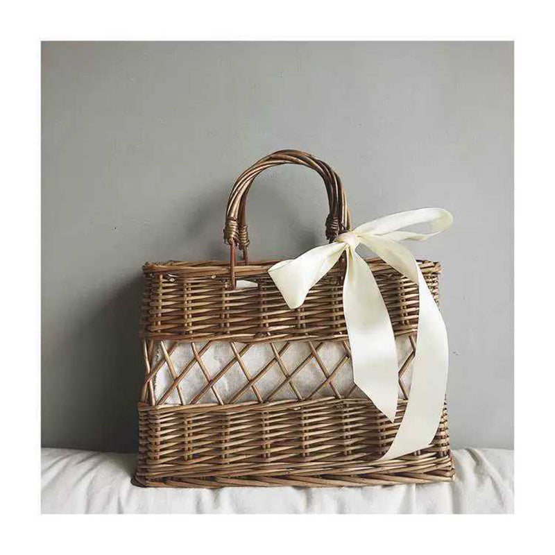 SolunaWeave™ – HollowBlossom Rattan Tote