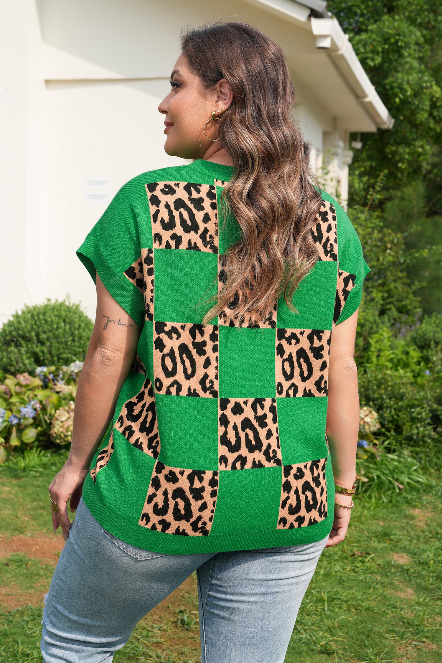 Green Plus Size Leopard Contrasted Checkered Short Sleeve Sweater