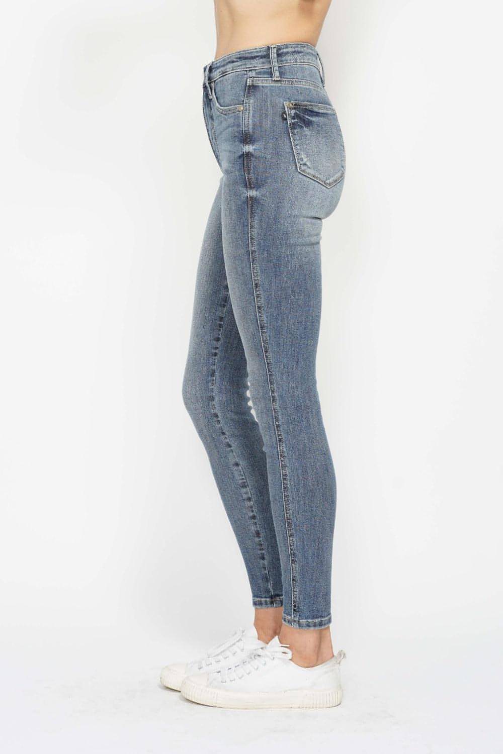 Judy Blue Full størrelse Magekontroll Kontrastvask Skinny Jeans