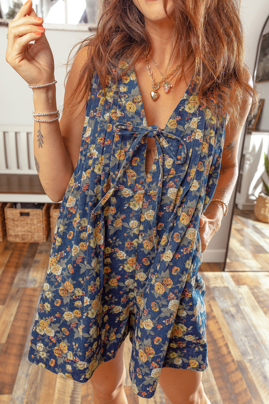 Blue Retro Floral Print Bow Tie V Neck Sleeveless Pleated Loose Denim Romper