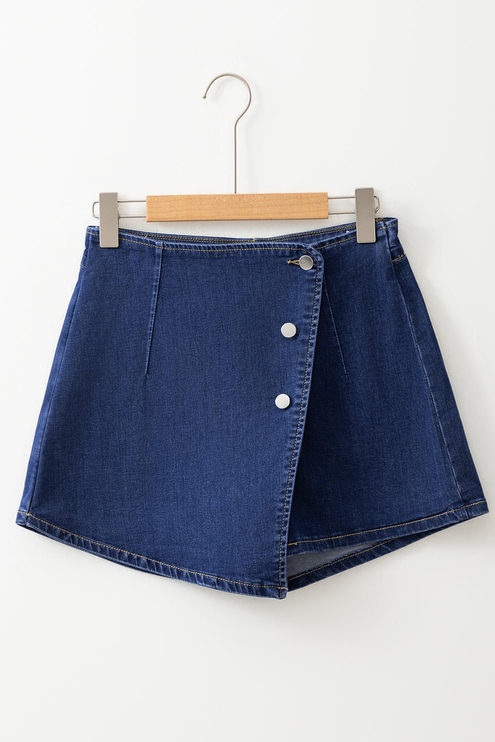Bluing asymmetrische ingepakte geknoopte hoge taille denim shorts