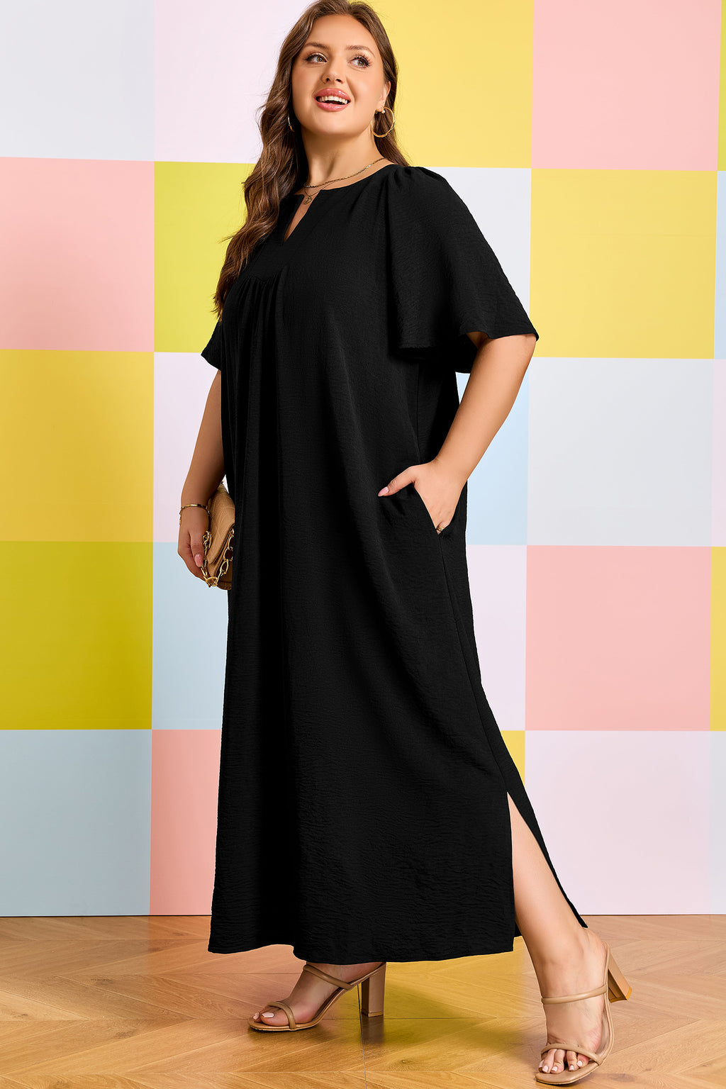 Black Plus Size Solid Color Notched Neck Short Sleeve Loose Dress