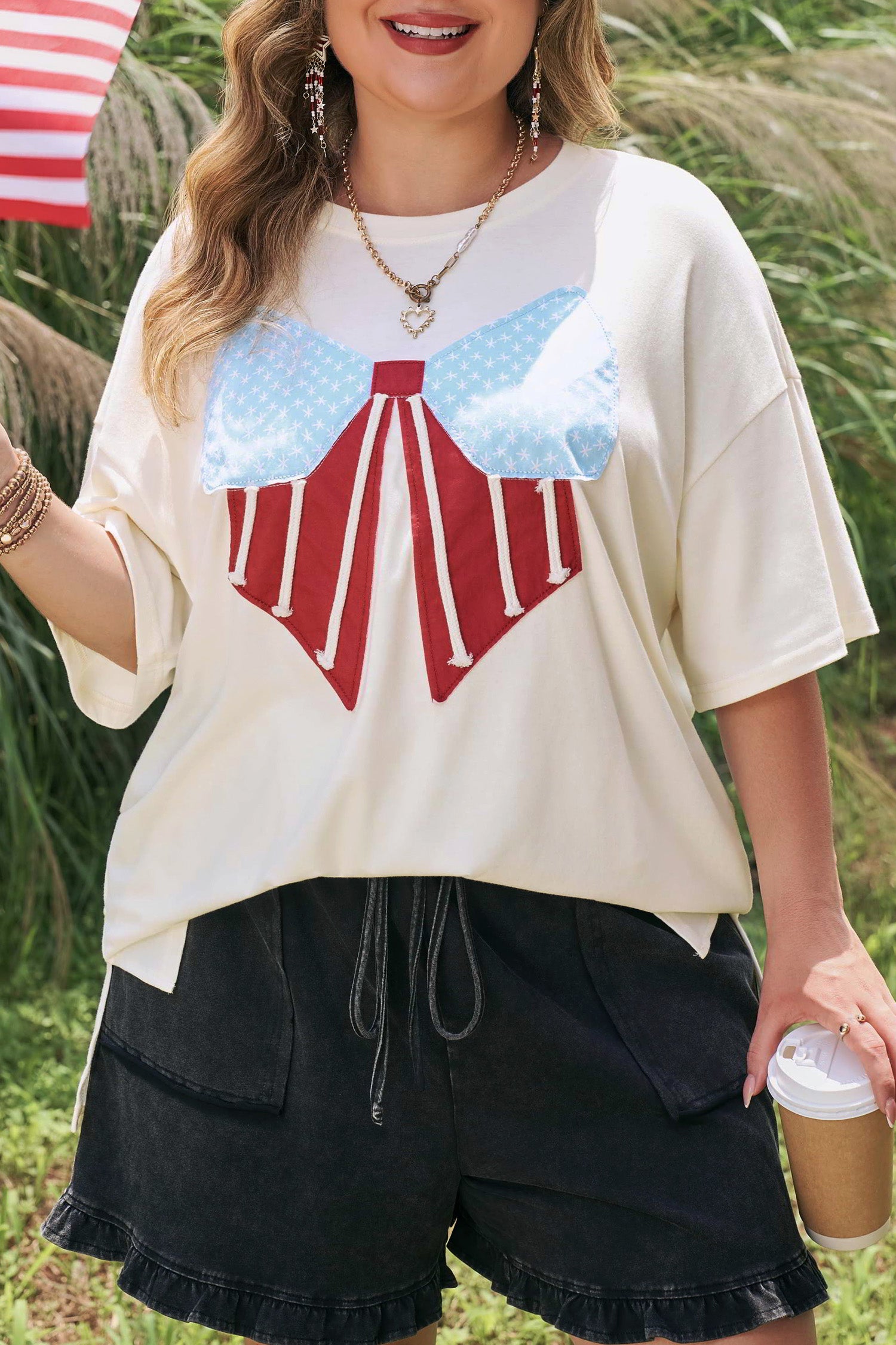 White Distressed Flag Bow Patched Plus Size T Shirt