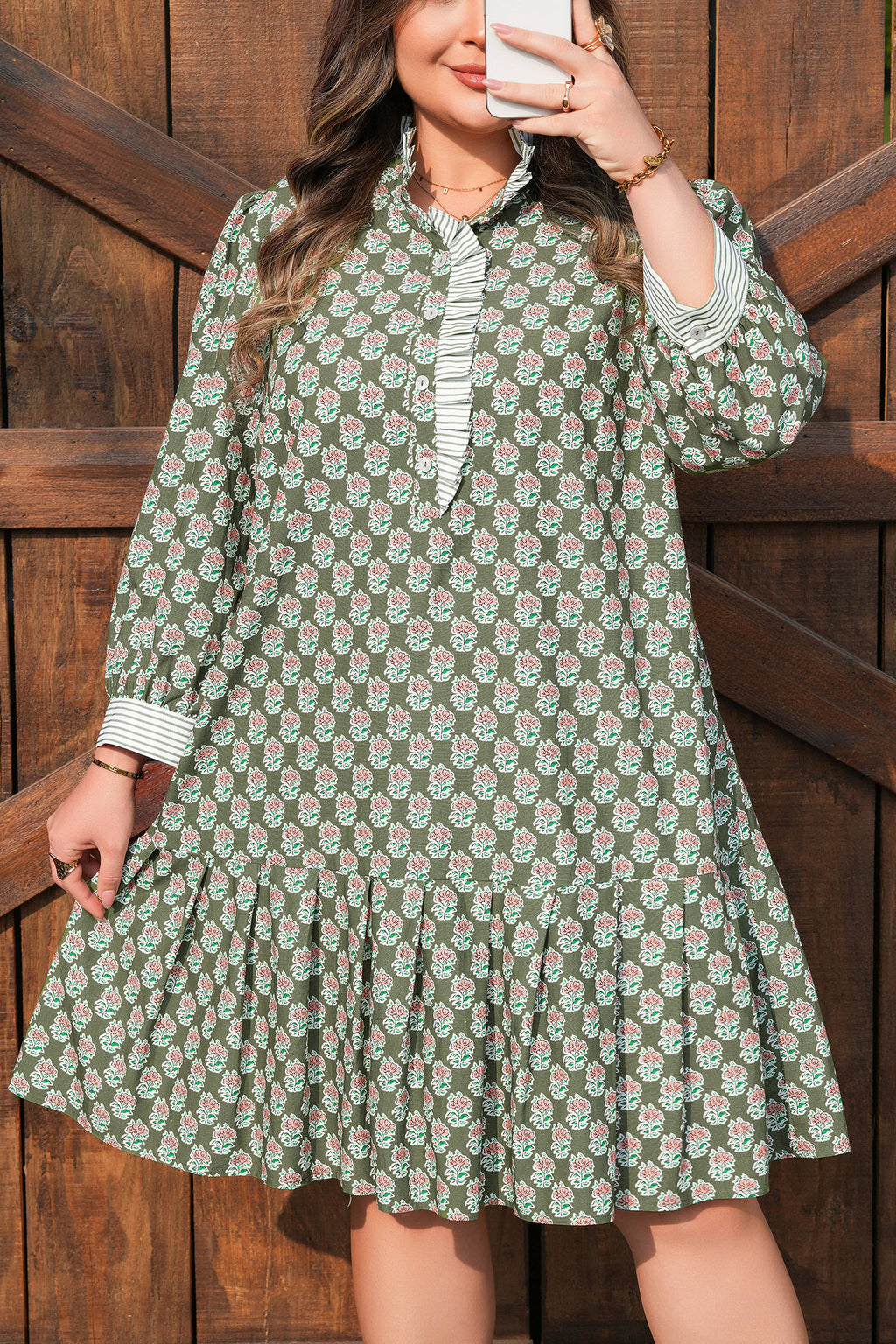 Green Contrast Striped Frilled Collar 3/4 Sleeve Plus Size Floral Dress
