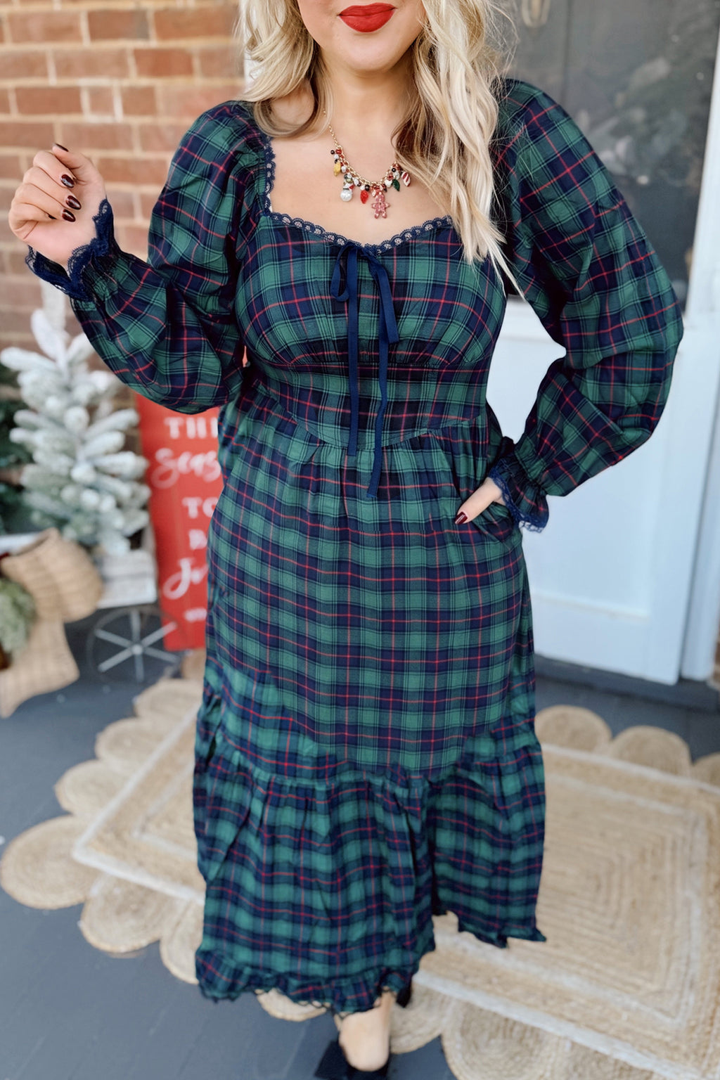 Green Vintage Plaid Square Neck Lace Trim Long Sleeve Shift Dress