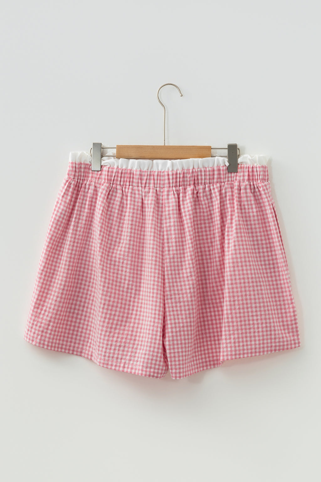 Pink Contrast Trim Plaid Print Plus Size Shorts