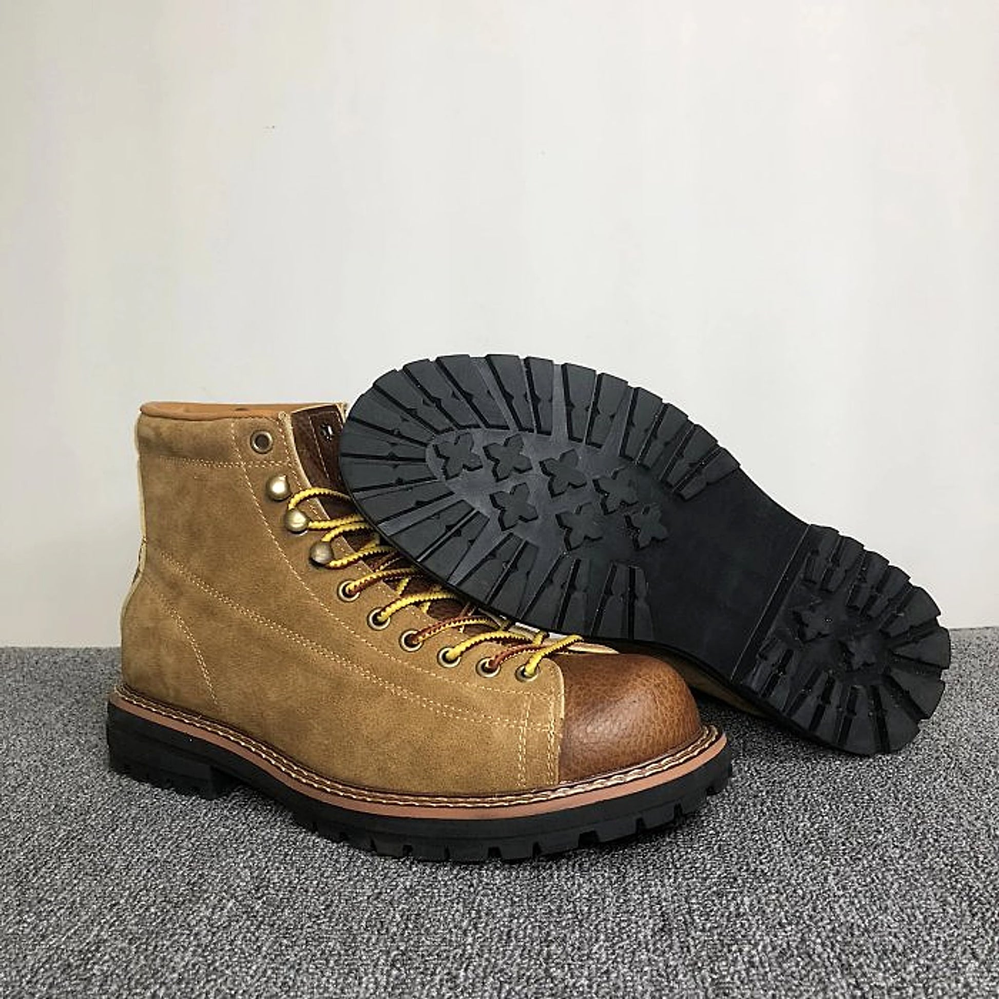 Autumn And Winter Men's Round Toe Fashion Casual Leather Shoes Martin Boots - enhanced image 1