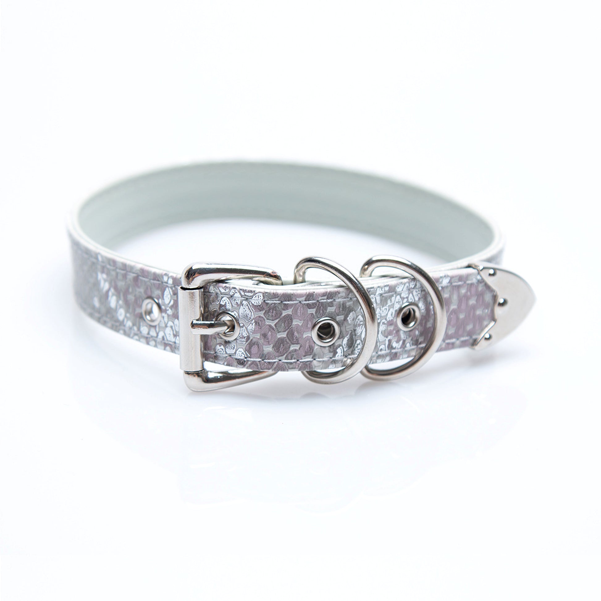 Creative And Minimalist Letter Snake Patterned Leather Collar - enhanced image 1