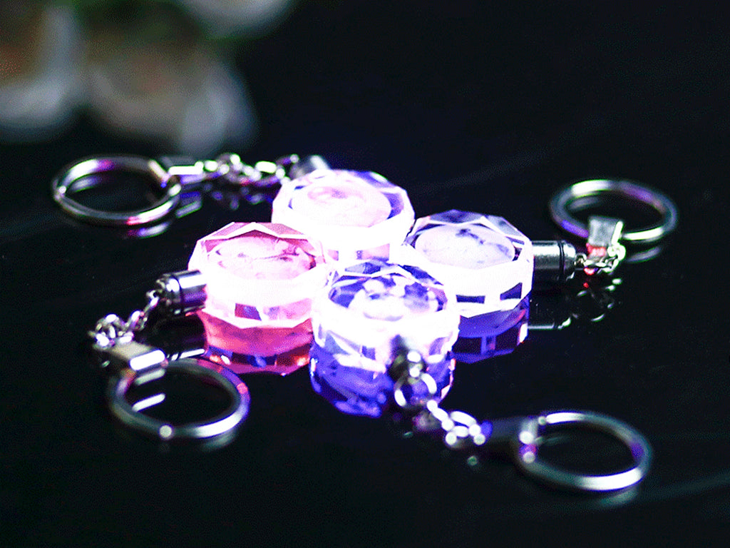 Personalised K9 crystal keyring with LED lighting & engraving - enhanced image 1
