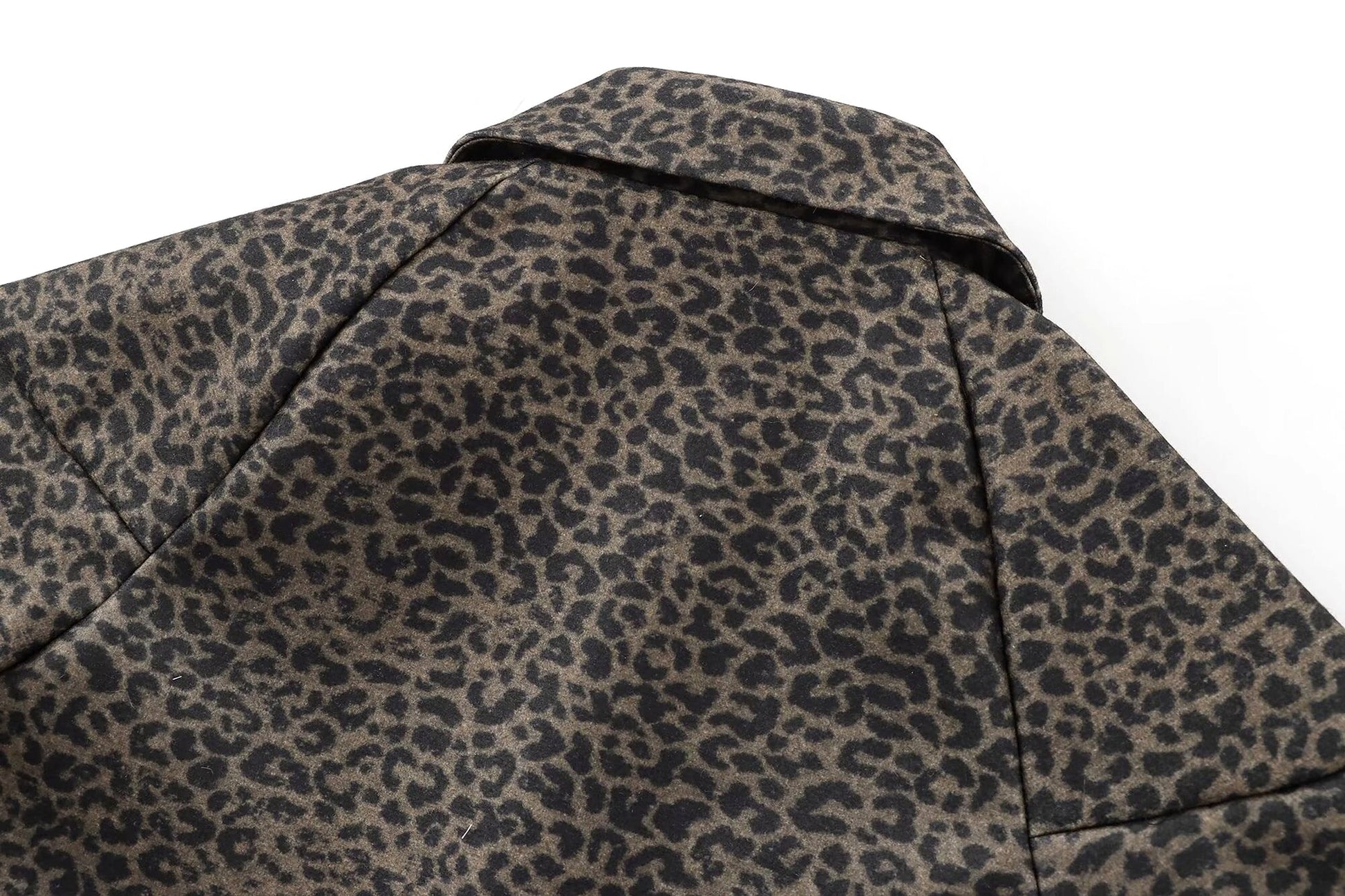 Leopard Statement Coat – Haute Edition 25 - enhanced image 1