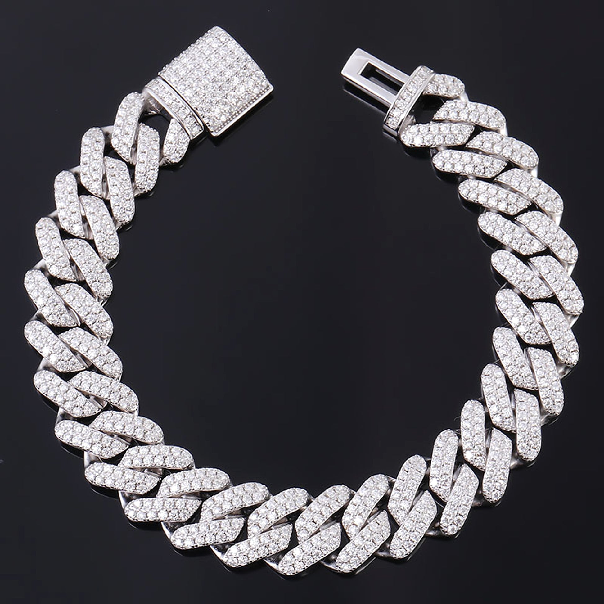 Men's Fashion Personality Cuban Bracelet - enhanced image 1