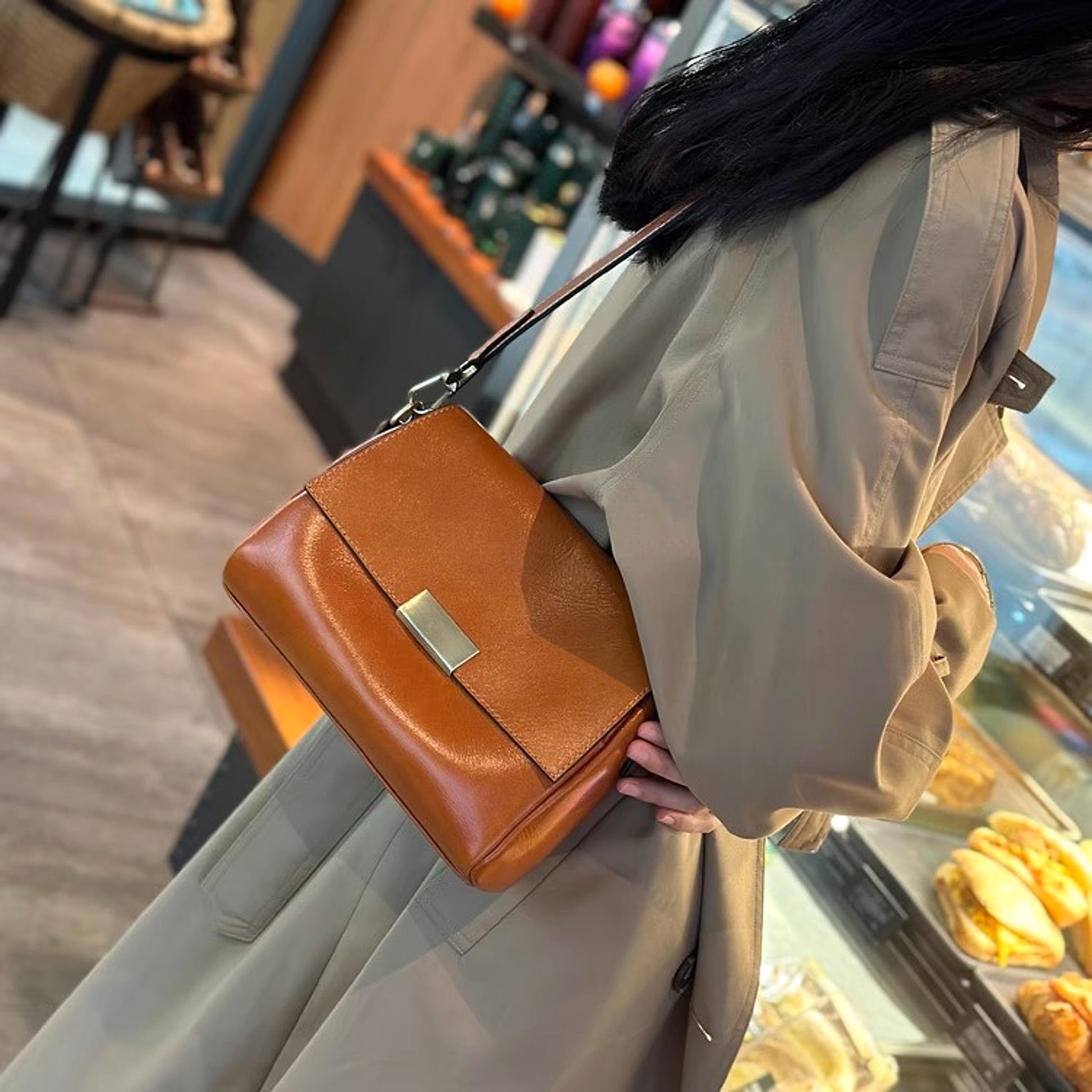 SolunaLuxe™ – Heritage Grace Shoulder Bag - enhanced image 1