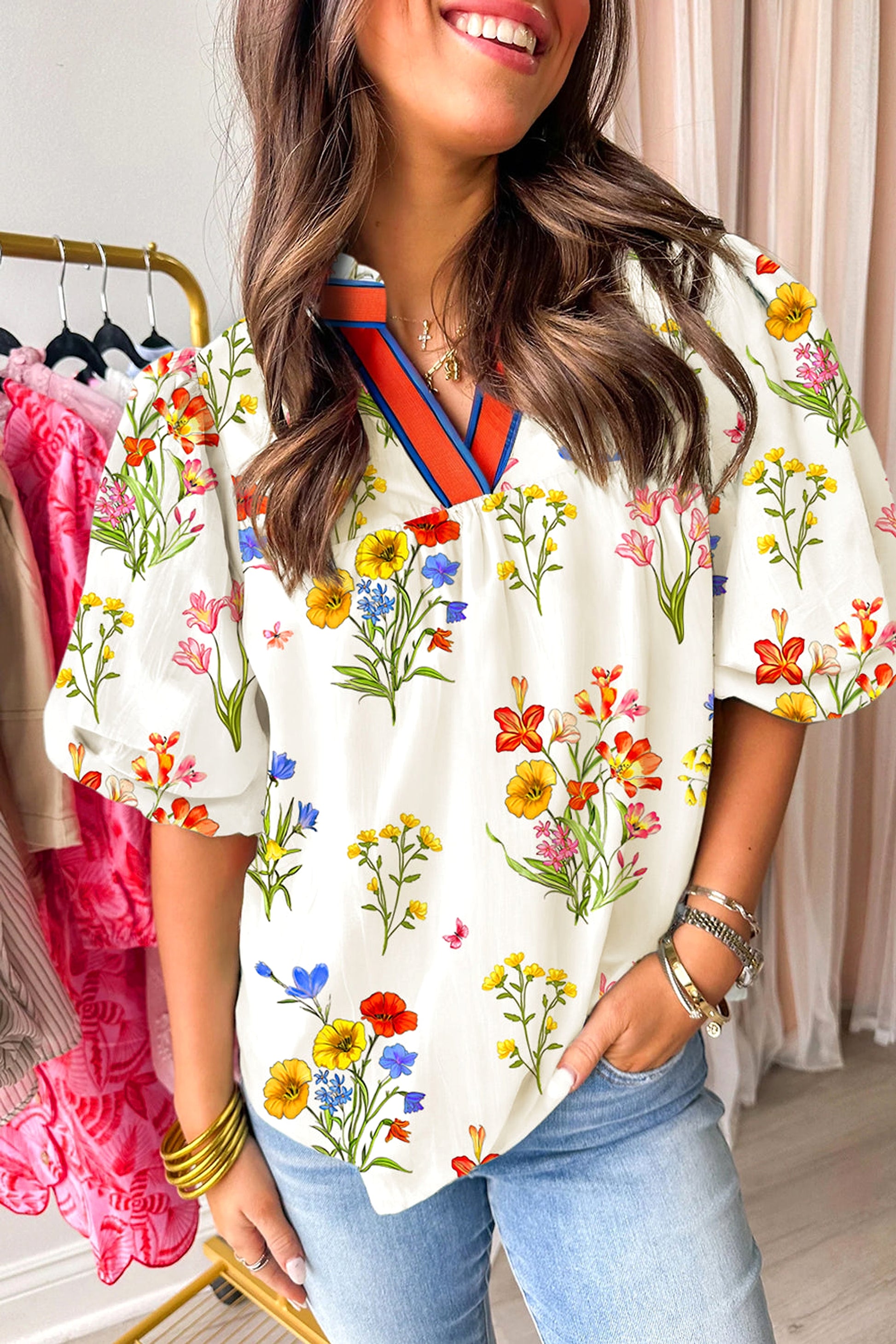 White Floral Short Puff Sleeve Contrast V Neck Print Blouse - enhanced image 1