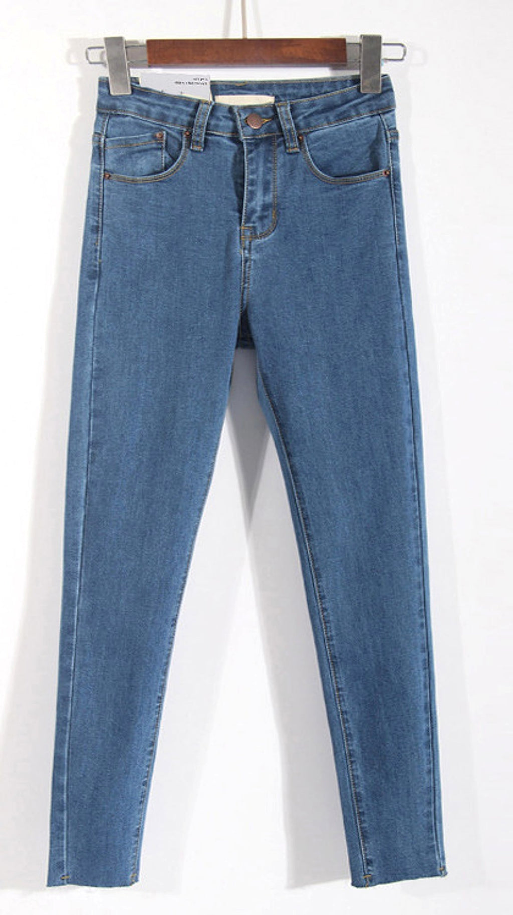 Women's  jeans - enhanced image 1