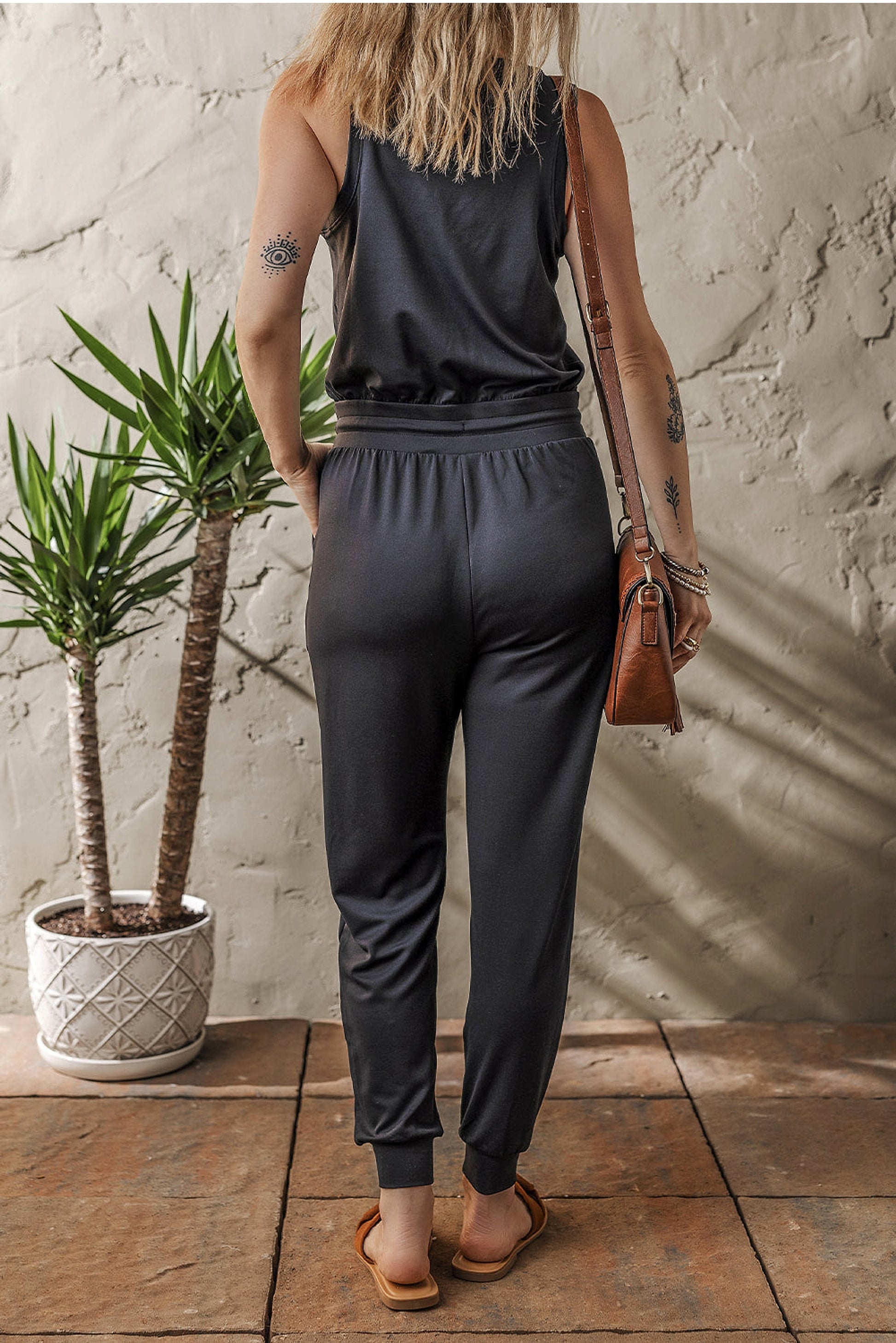Black Casual Tank Style Tie Waist Pocketed Jogger Jumpsuit - enhanced image 2