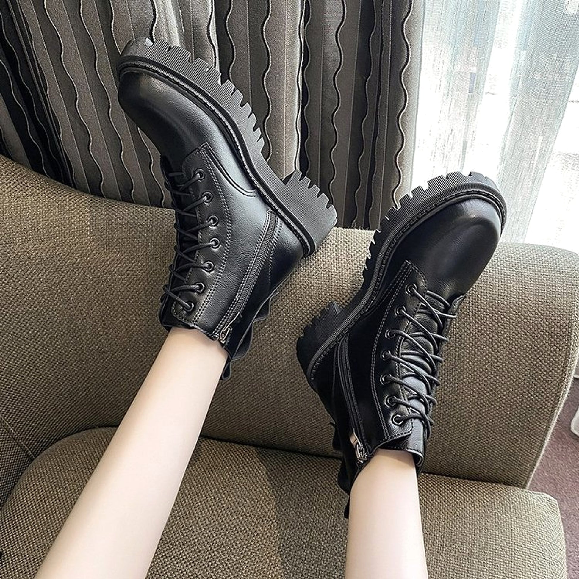 Black  boots women's tide autumn and winter new style all-match thick bottom - enhanced image 2