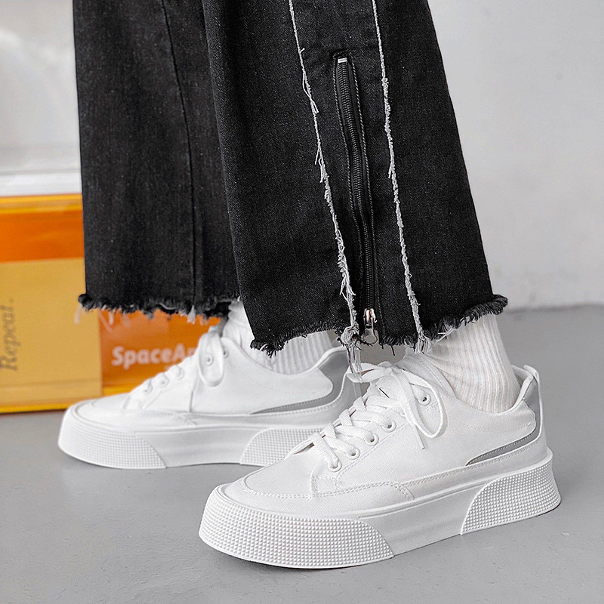 Canvas Breathable Low Top Platform Men's Casual Sneakers - enhanced image 2