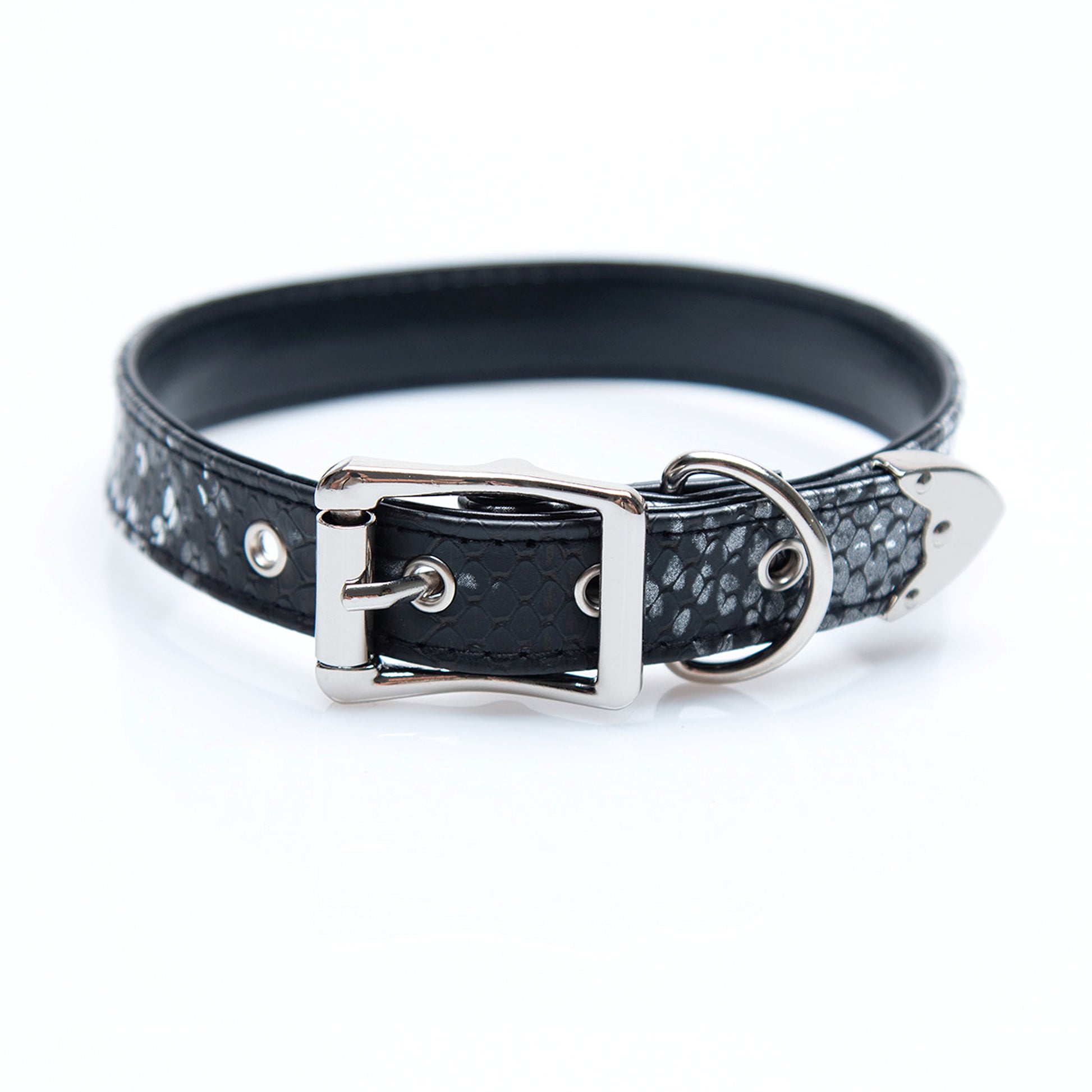 Creative And Minimalist Letter Snake Patterned Leather Collar - enhanced image 2