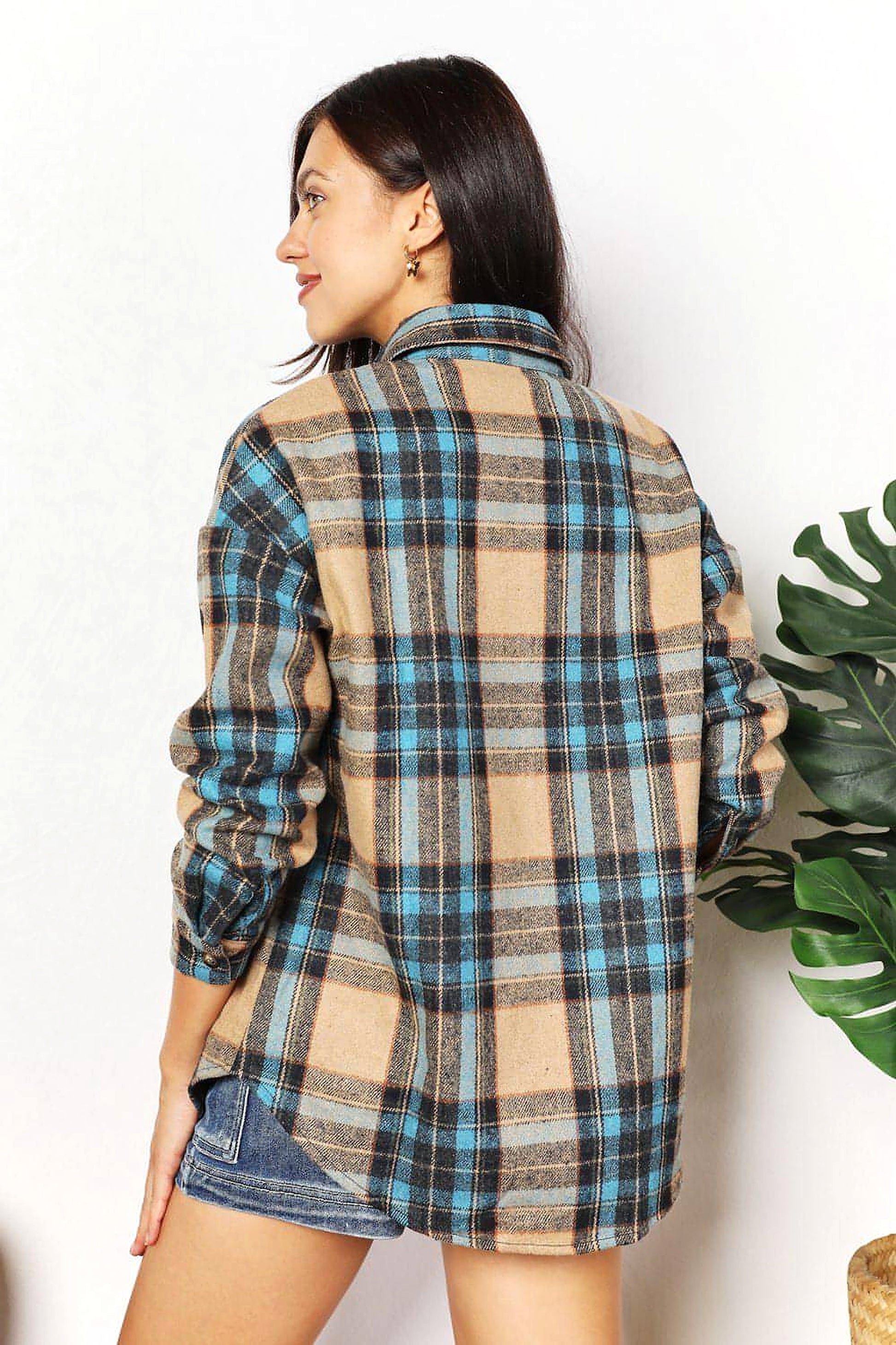 Double Take Plaid Curved Hem Shirt Jacket with Breast Pockets - enhanced image 2