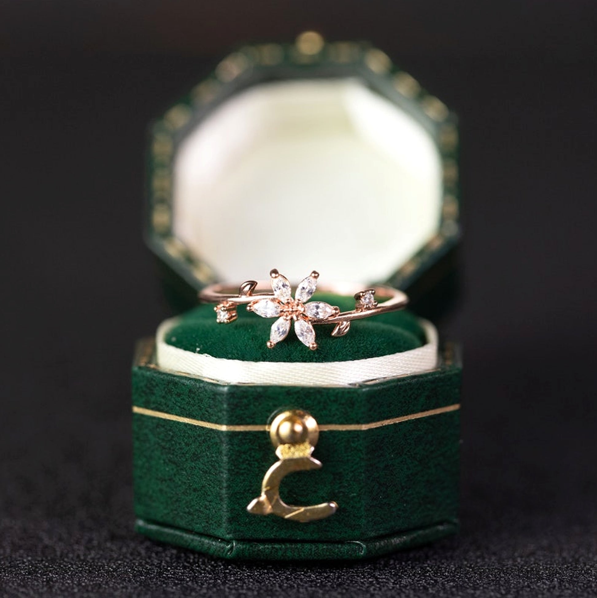 LuxeJewels™ – Art Deco Floral Diamond Ring in Gold & Platinum - enhanced image 2
