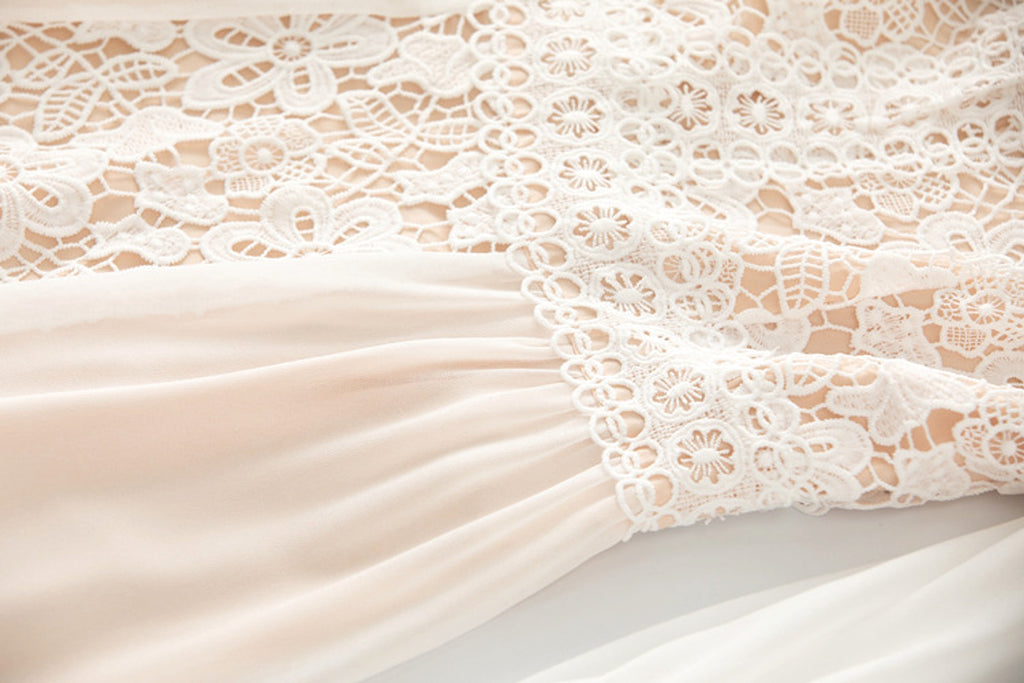 French Temperament Gentle Mesh Spliced Lace Slim Fit Dress - enhanced image 2