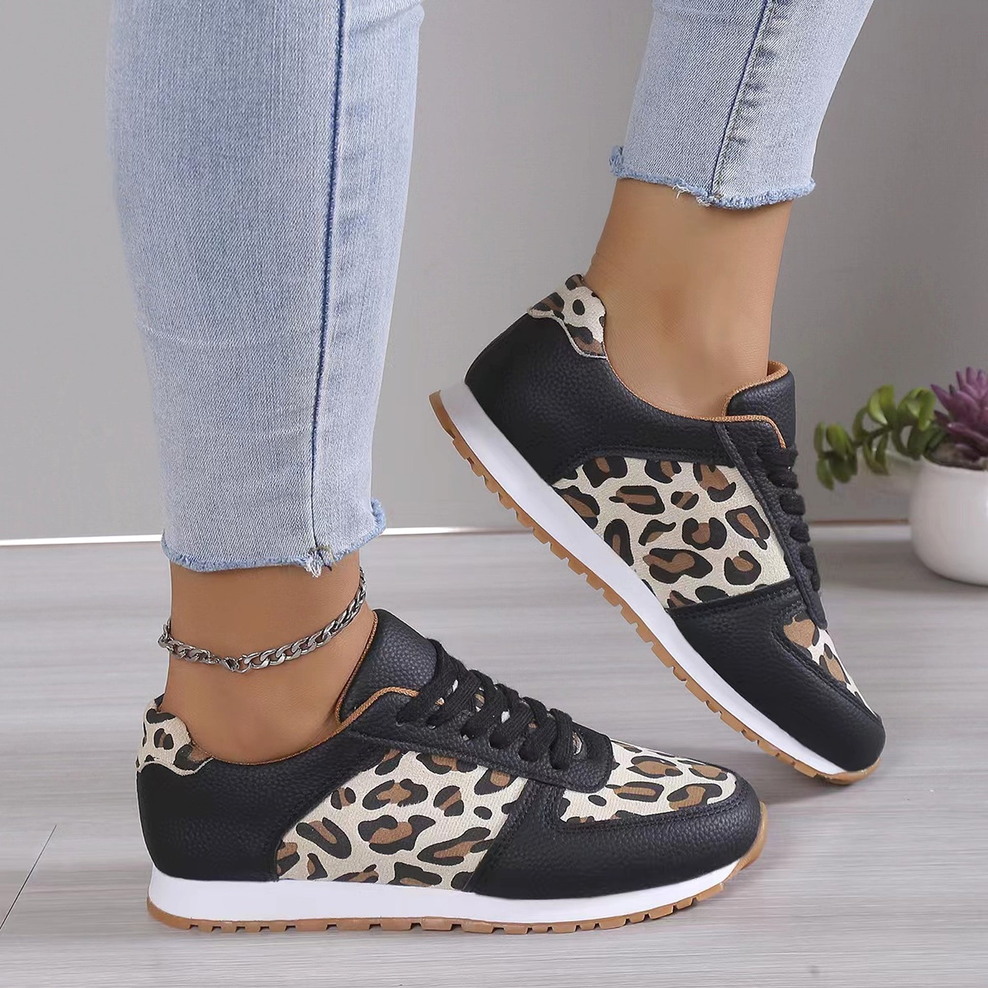 A.1 Leopard Print Sports Shoes For Women Sneakers - enhanced image 2