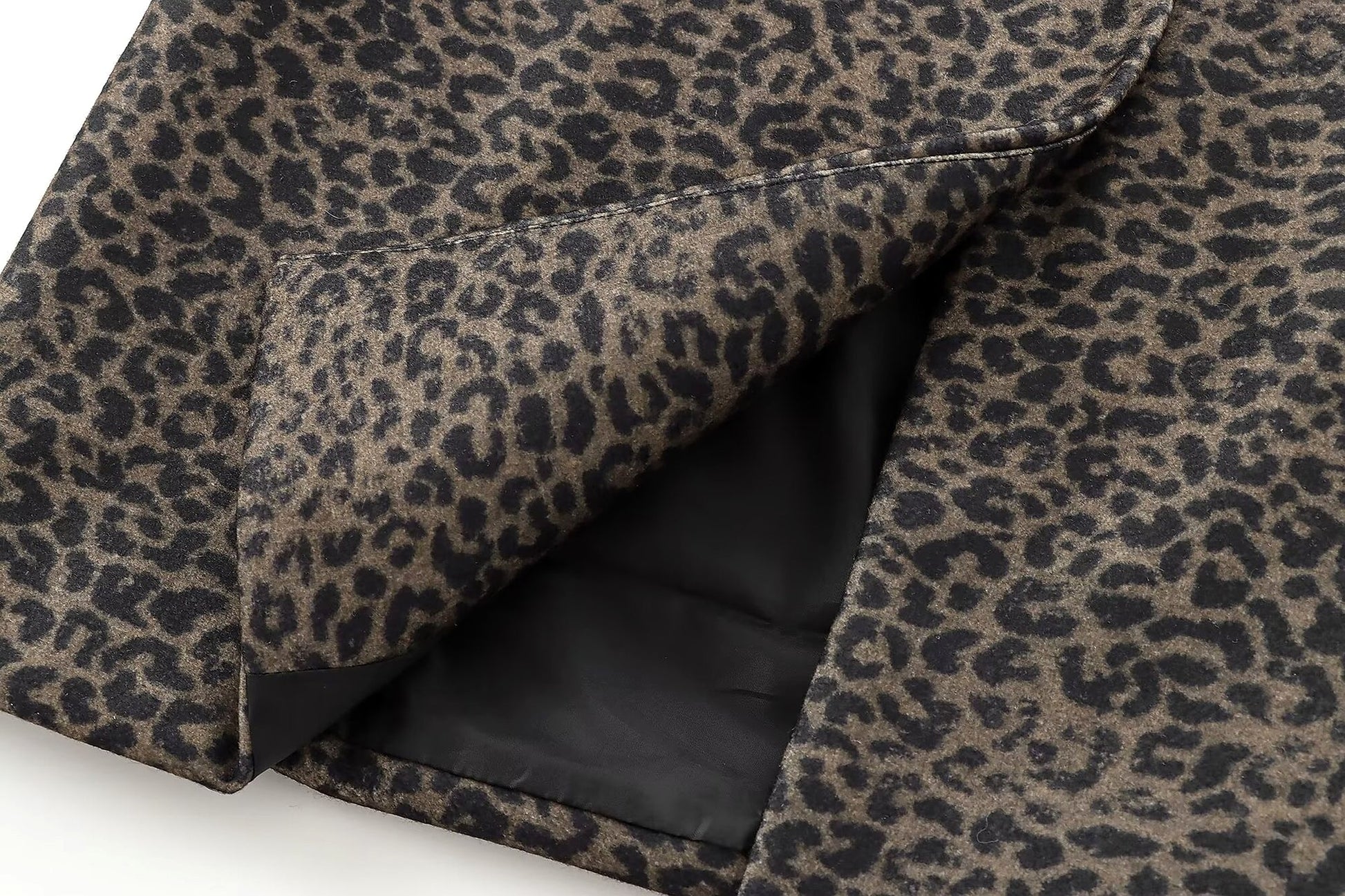 Leopard Statement Coat – Haute Edition 25 - enhanced image 2