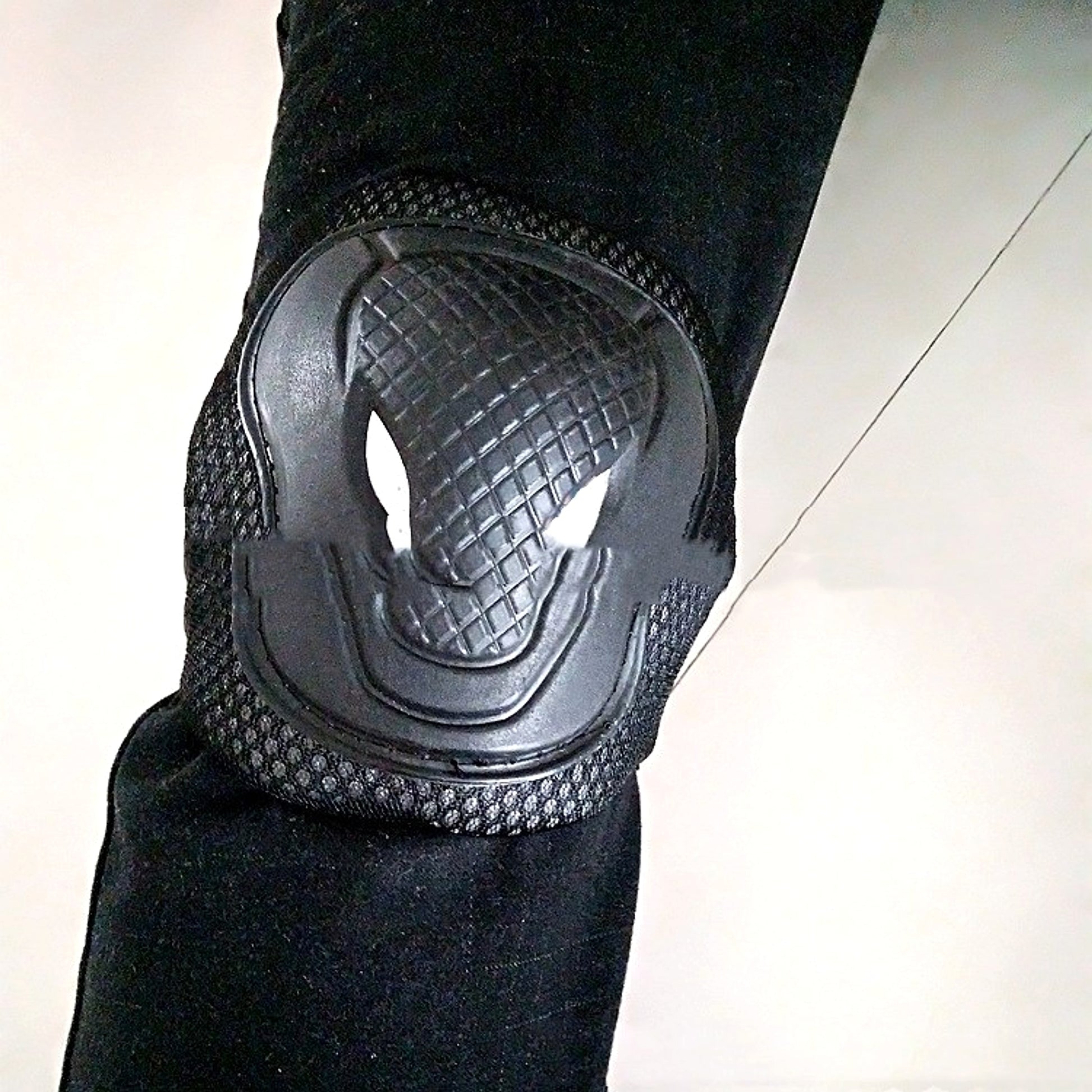 Men's And Women's Skating Roller Skates Skateboard Protective Gear - enhanced image 2