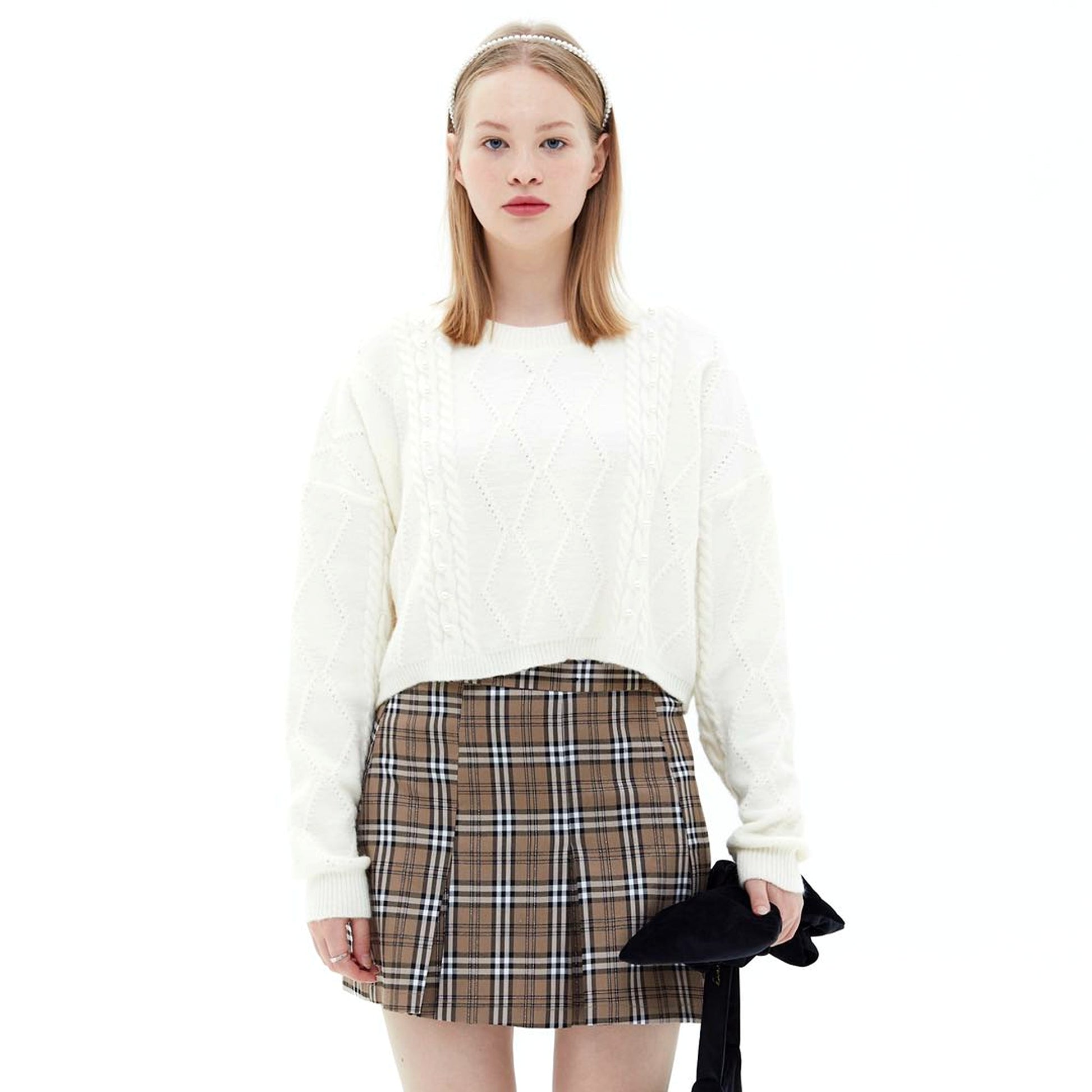 New Solid Pearl Sweater Loose And Versatile For Women - enhanced image 2