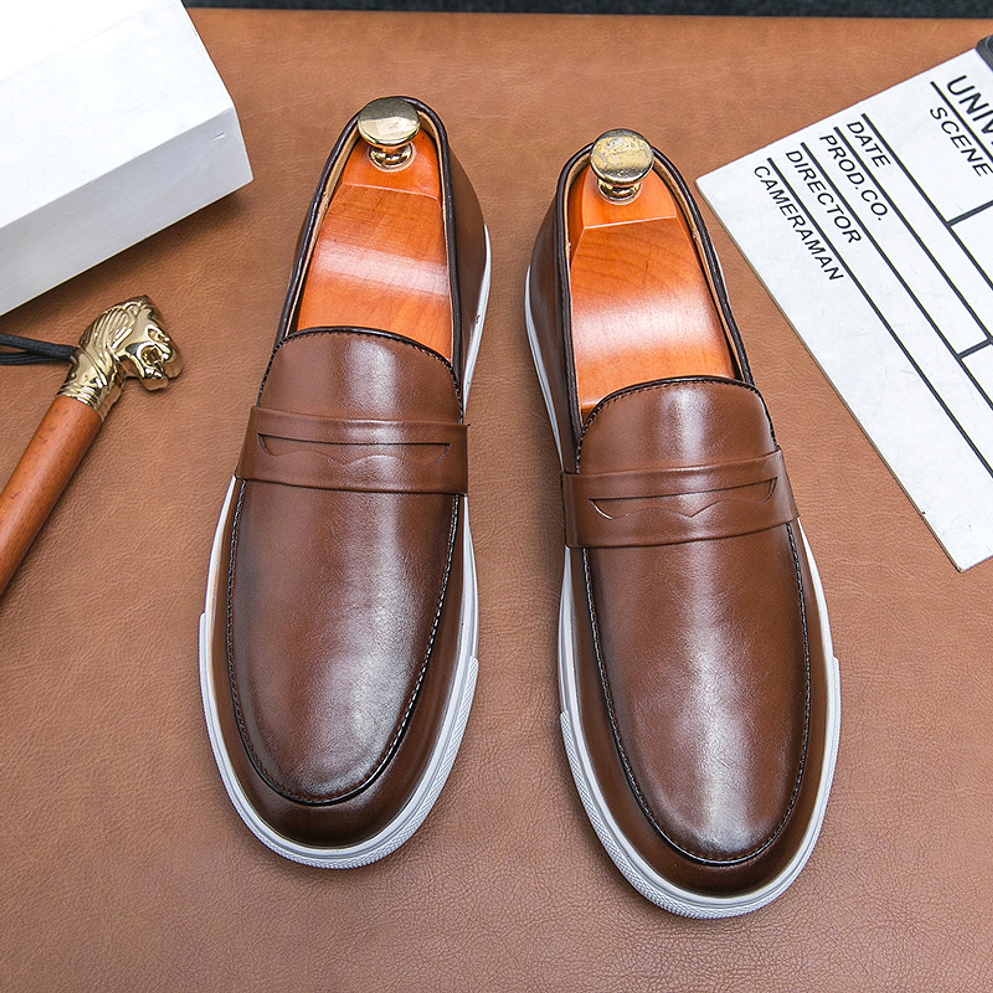 Plus Size Board Shoes Male Business Casual Leather Shoes Men - enhanced image 2
