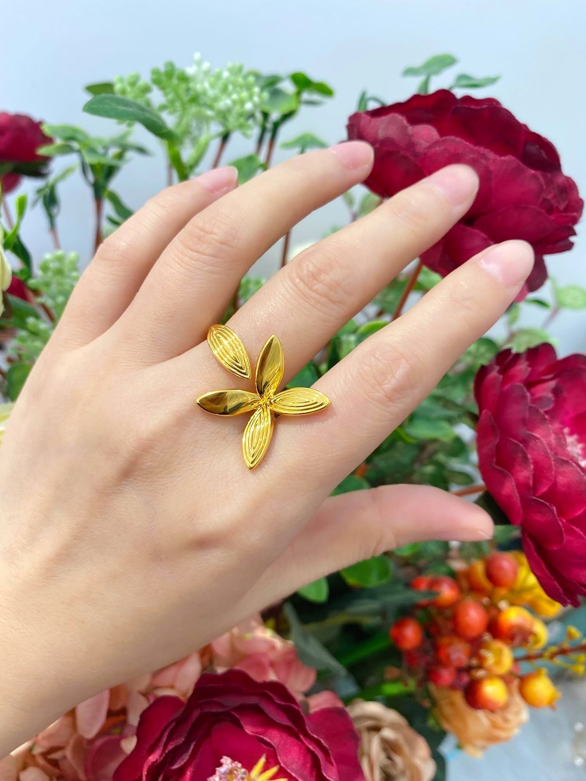 Pure Gold Foot 999 Gold Butterfly Flower Ring Weighs - enhanced image 2
