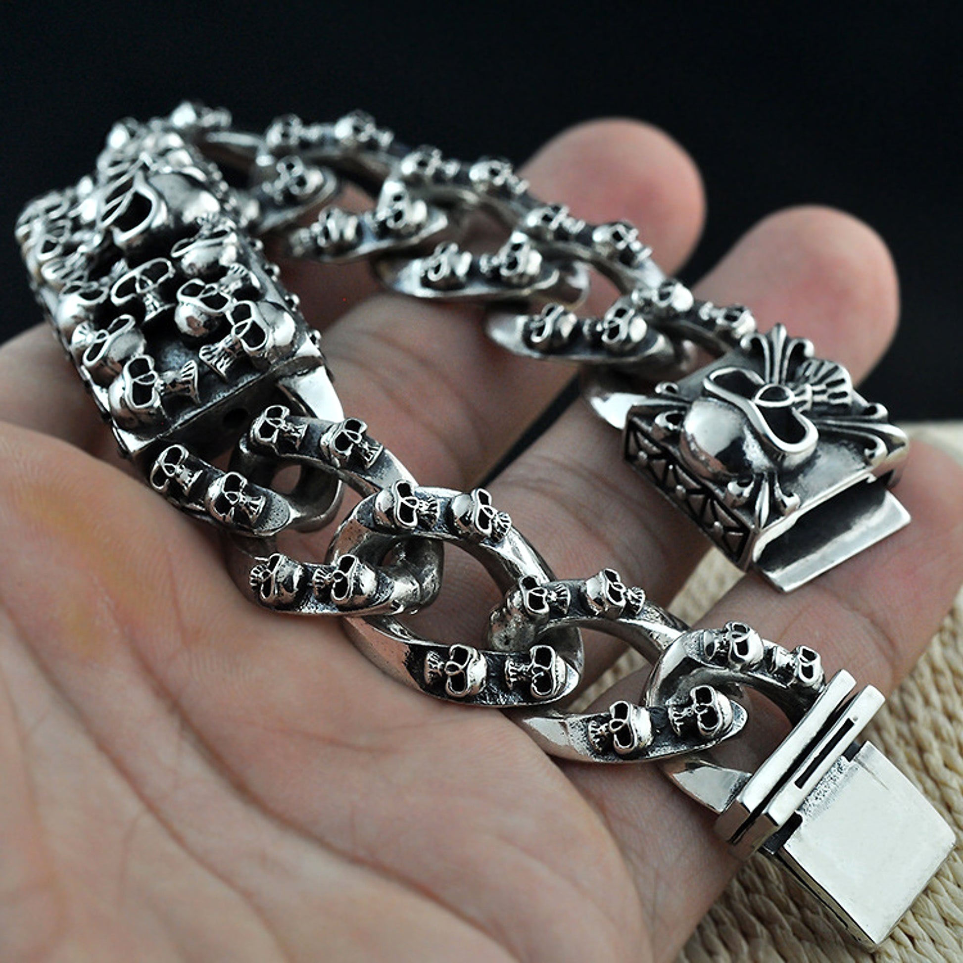 Retro Punk Fashion Men's Silver Hip-hop Bracelet - enhanced image 2