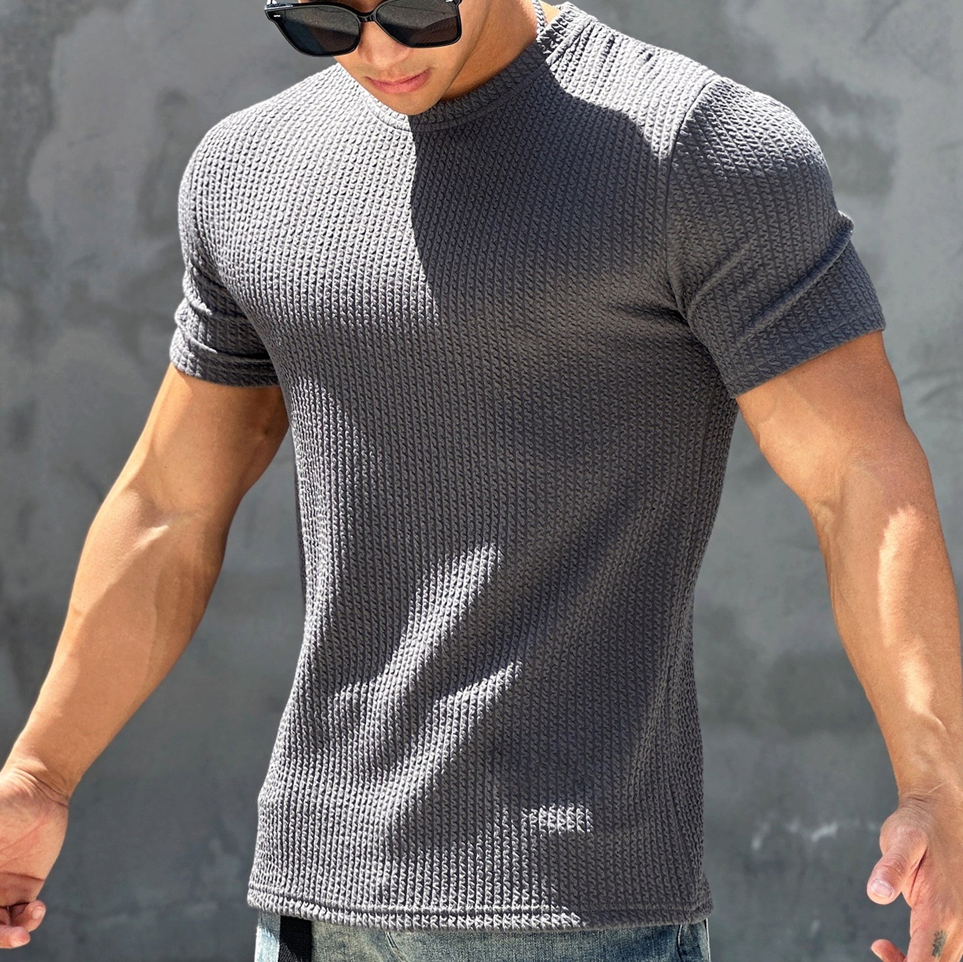 Sports And Fitness Short Sleeved Men's Textured Quick Drying T-shirt - enhanced image 2